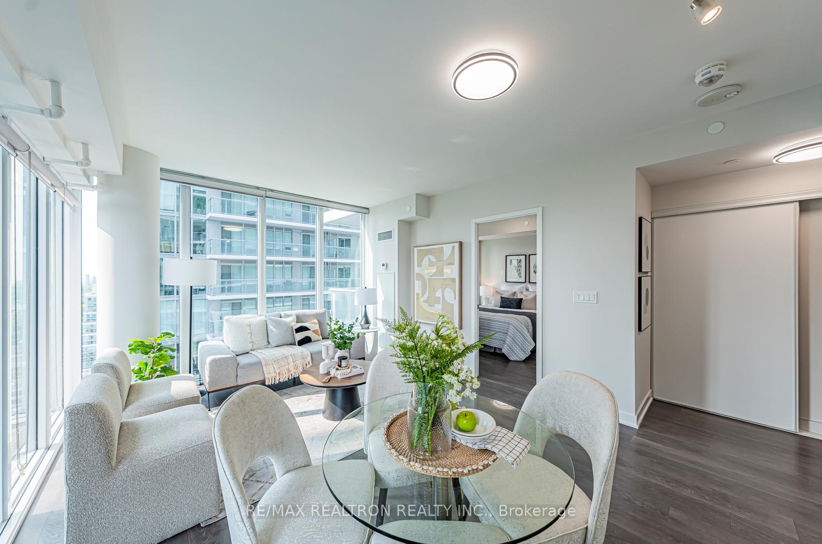 Photo 18 of Unit 2604 Nt, 99 Broadway Avenue, Toronto, Mount Pleasant West — HOMEH