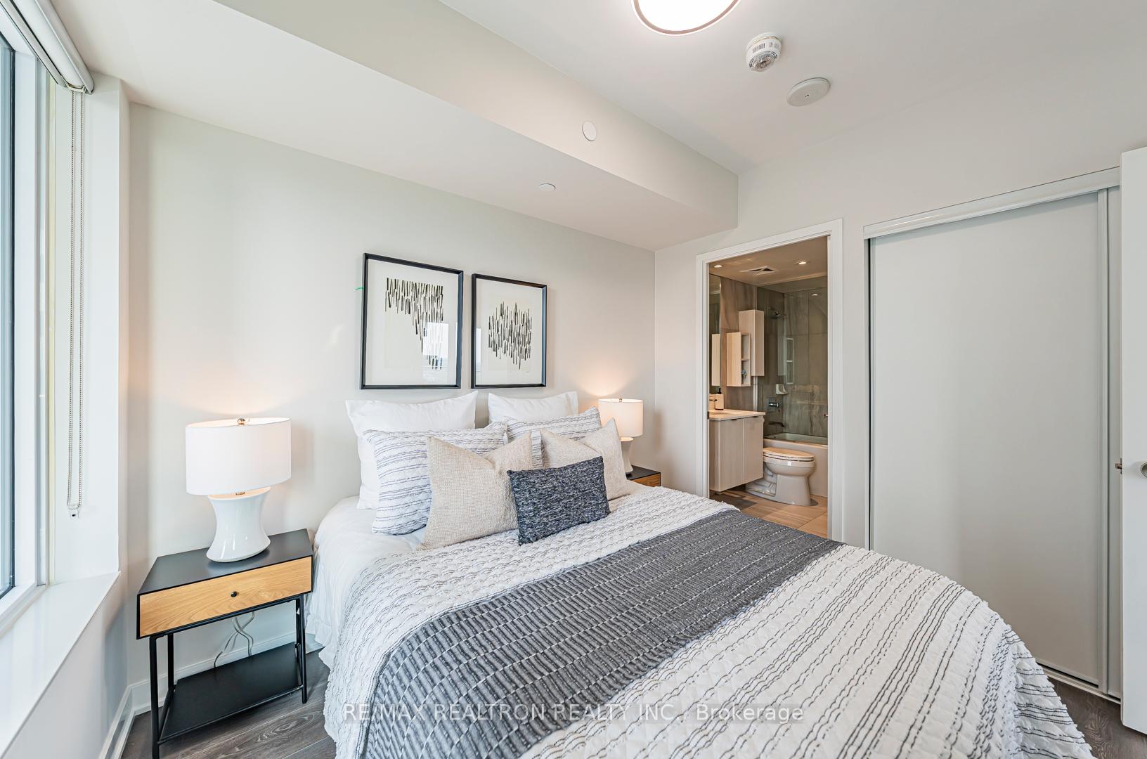 Photo 30 of Unit 2604 Nt, 99 Broadway Avenue, Toronto, Mount Pleasant West — HOMEH