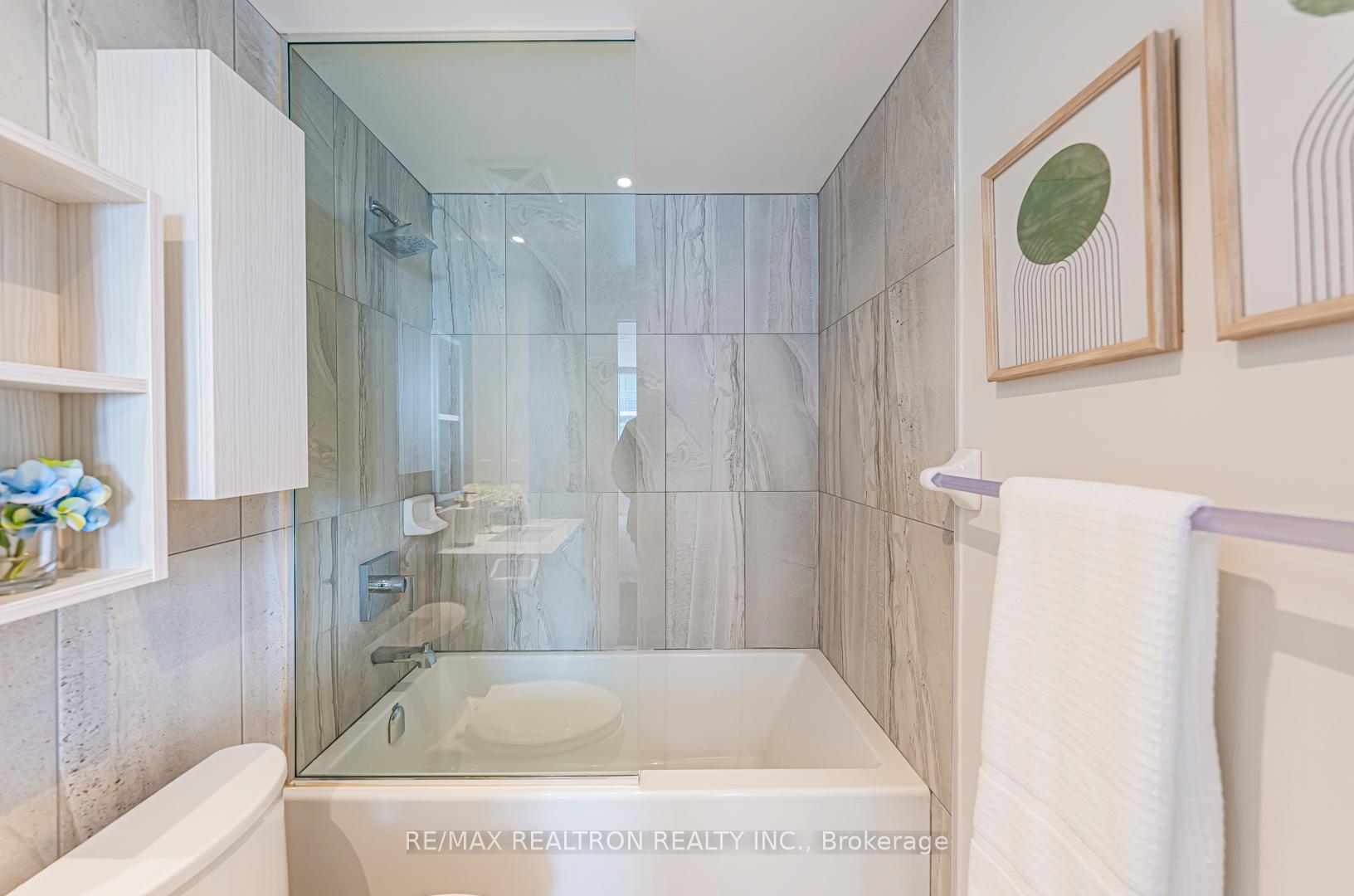 Photo 33 of Unit 2604 Nt, 99 Broadway Avenue, Toronto, Mount Pleasant West — HOMEH