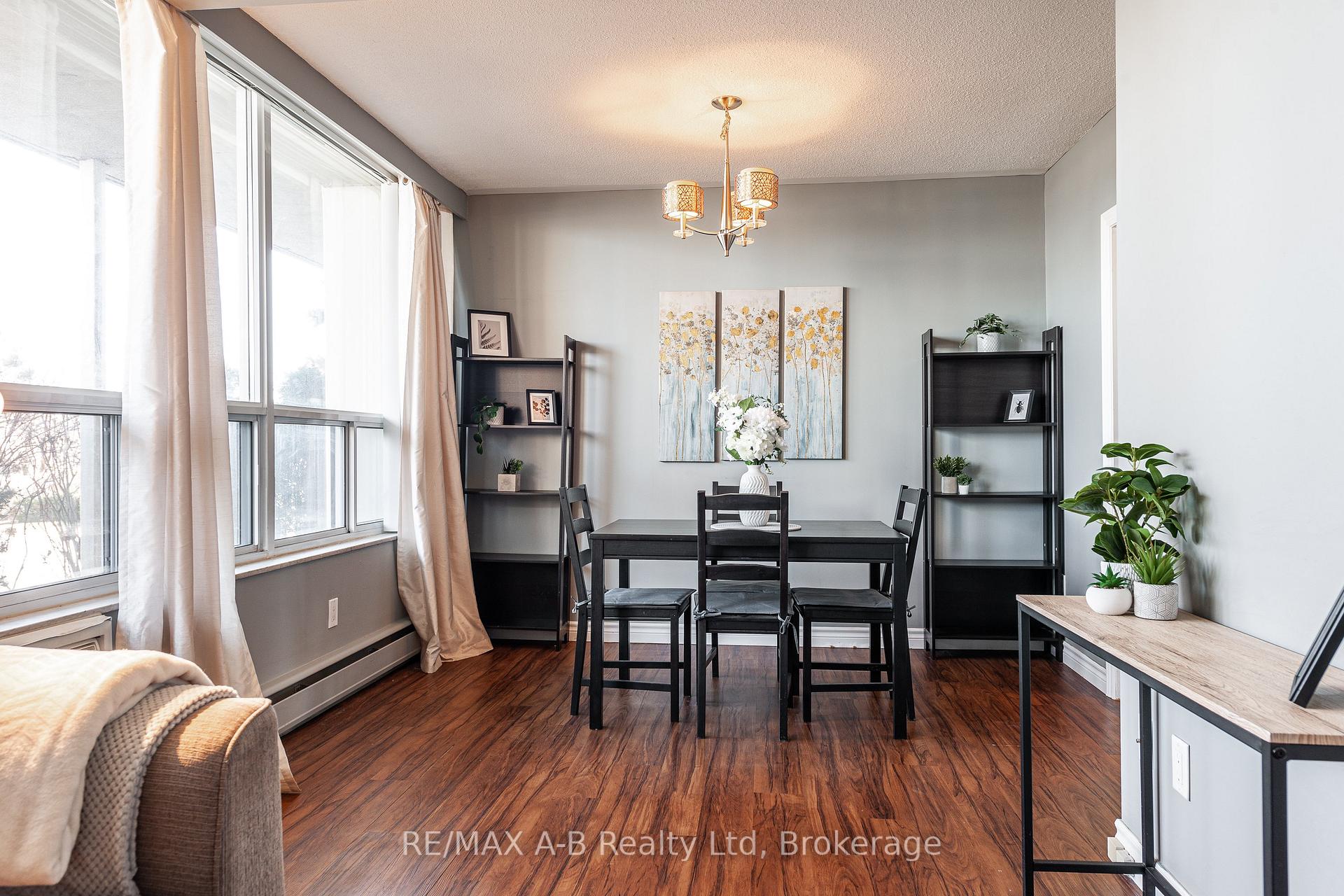 Photo 11 of Unit 102, 45 Westmount Road N, Waterloo — HOMEH