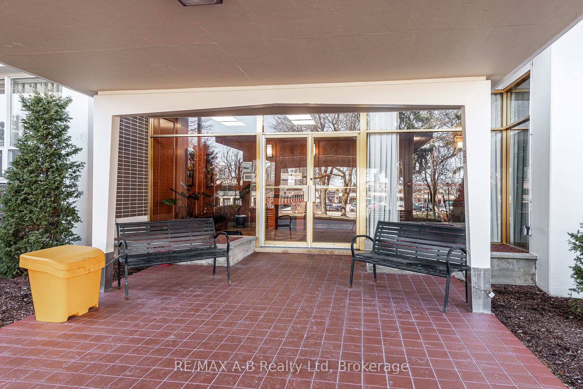 Photo 28 of Unit 102, 45 Westmount Road N, Waterloo — HOMEH