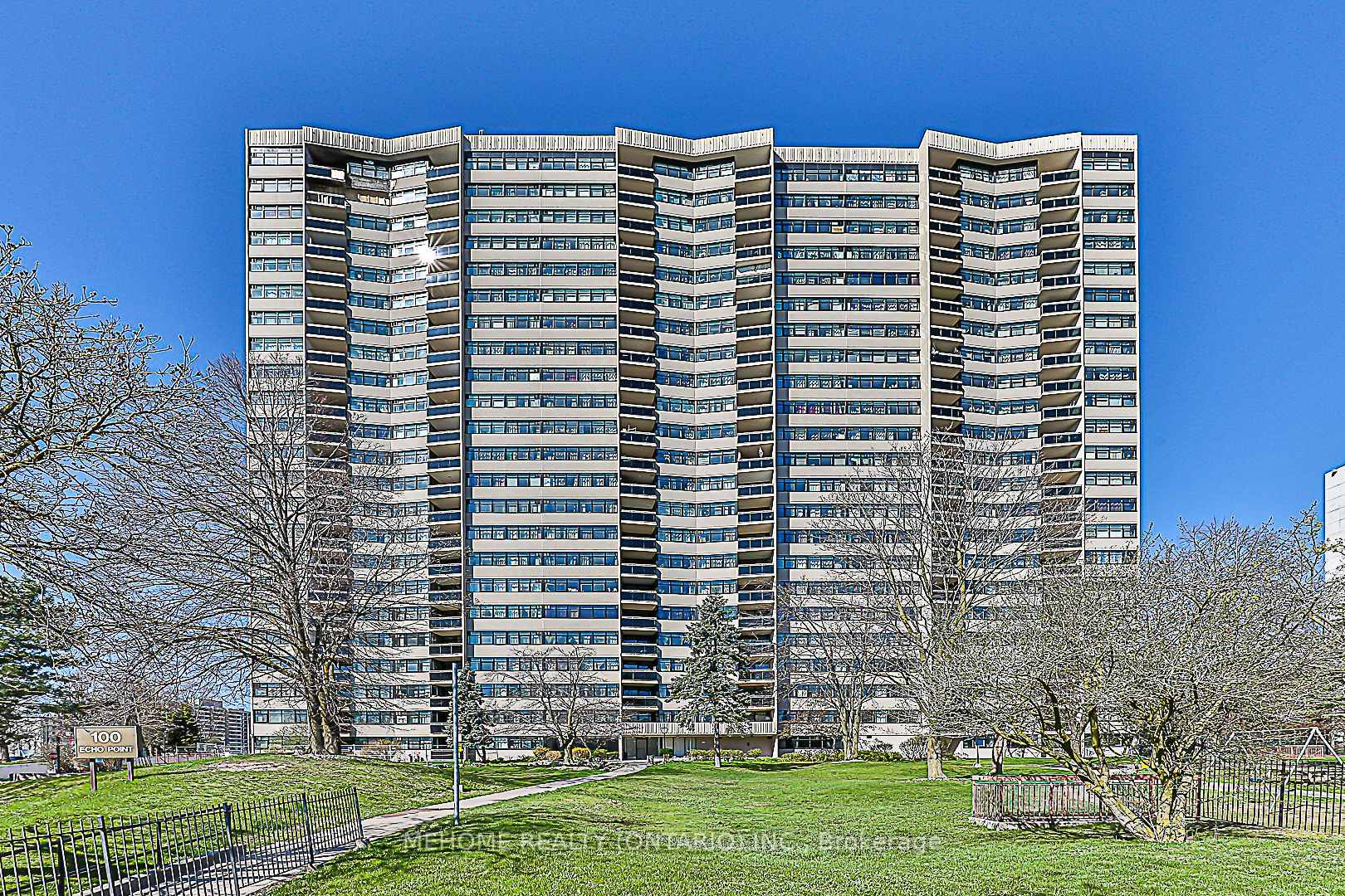 Front of Unit 1910, 100 Echo Point