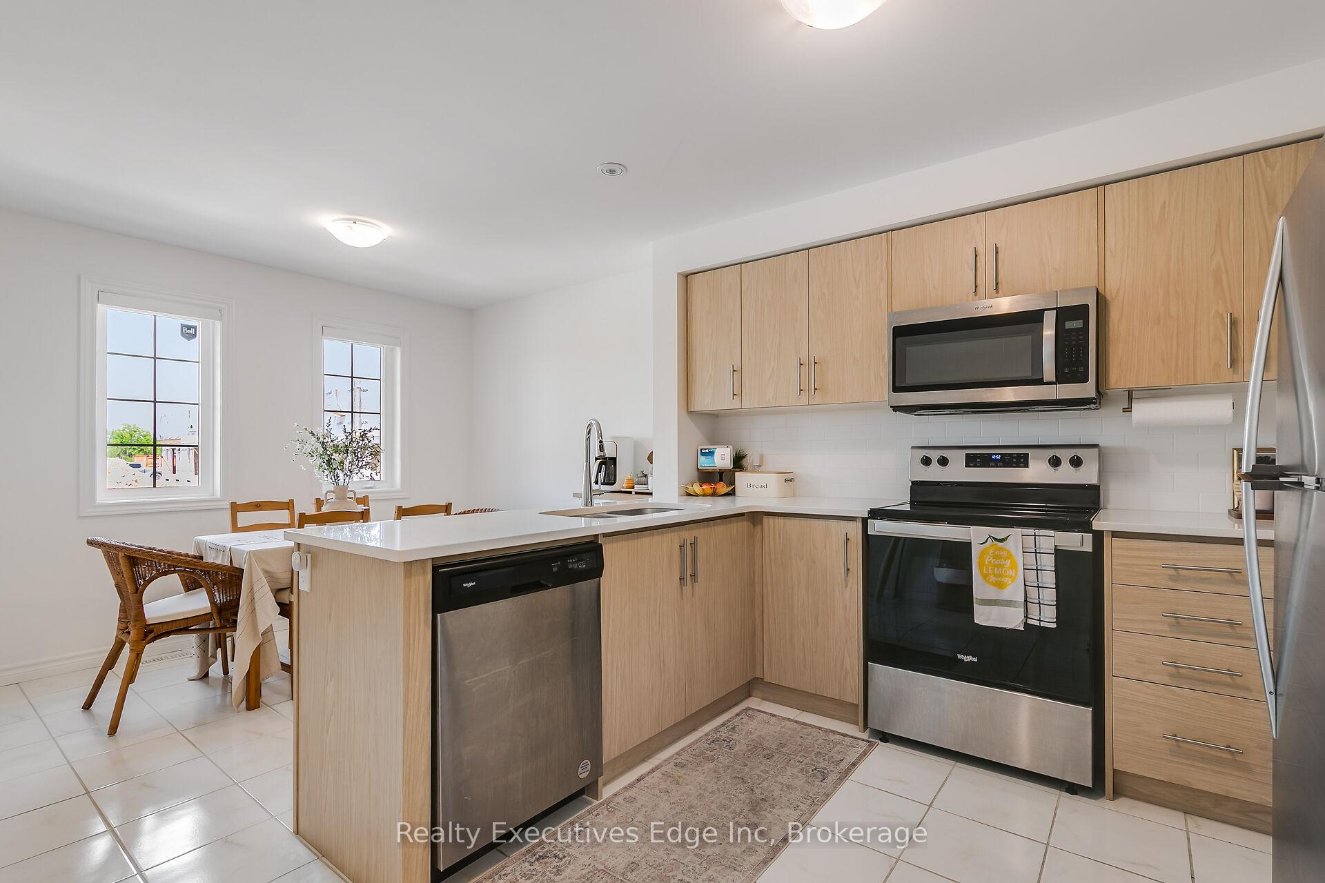 Photo 8 of Unit 18B, 85 Mullin Drive, Guelph, Victoria North — HOMEH