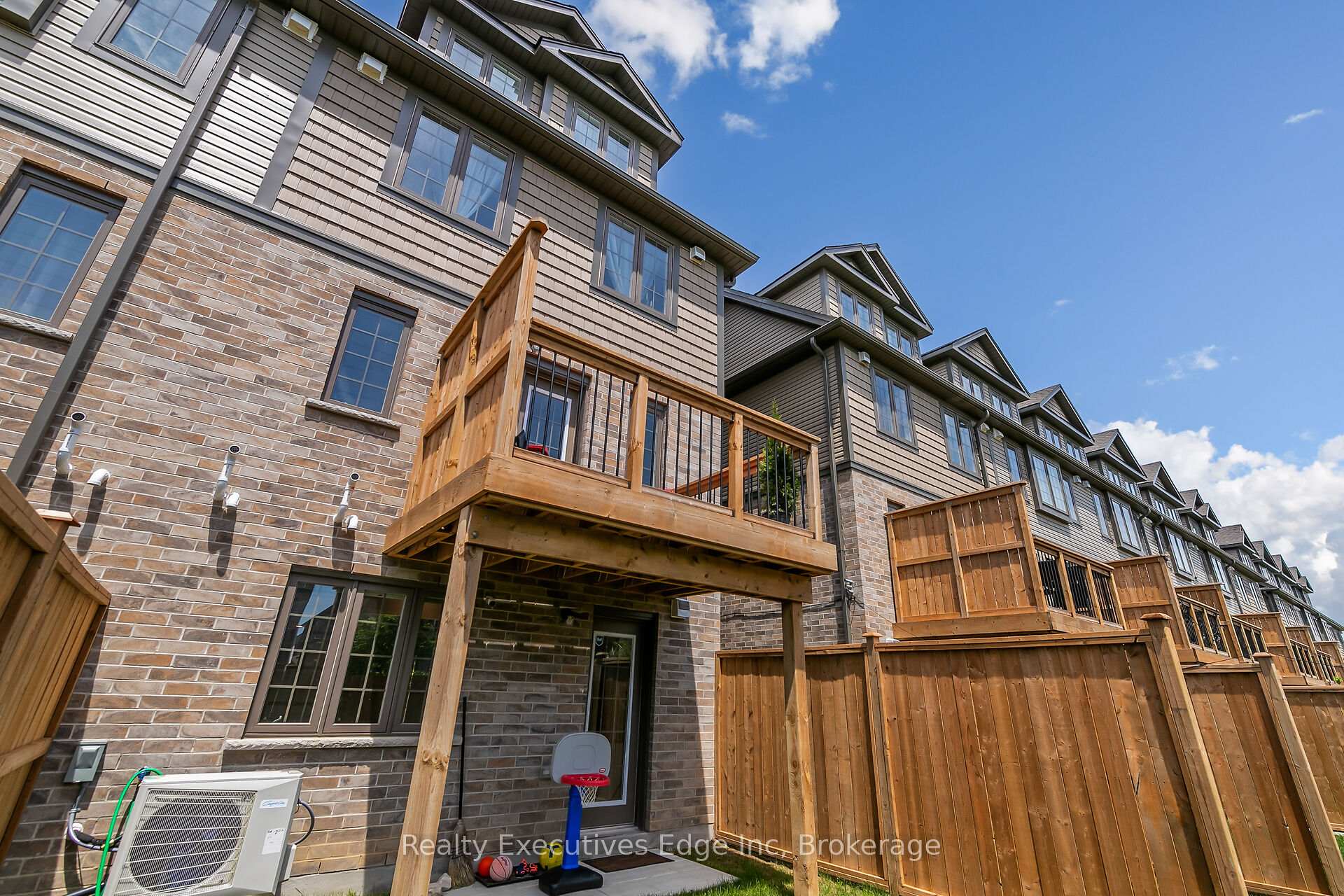Photo 24 of Unit 18B, 85 Mullin Drive, Guelph, Victoria North — HOMEH