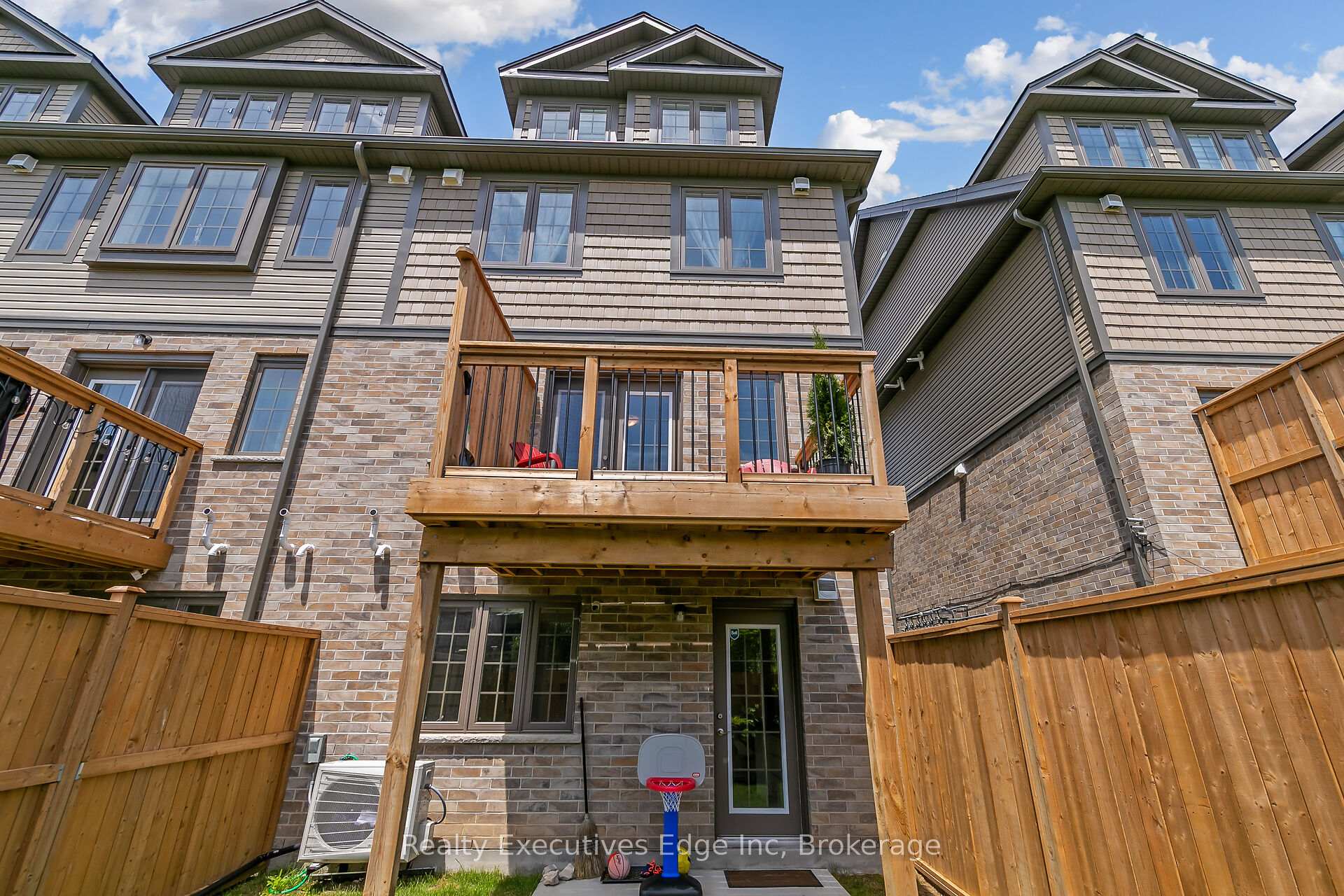Photo 25 of Unit 18B, 85 Mullin Drive, Guelph, Victoria North — HOMEH