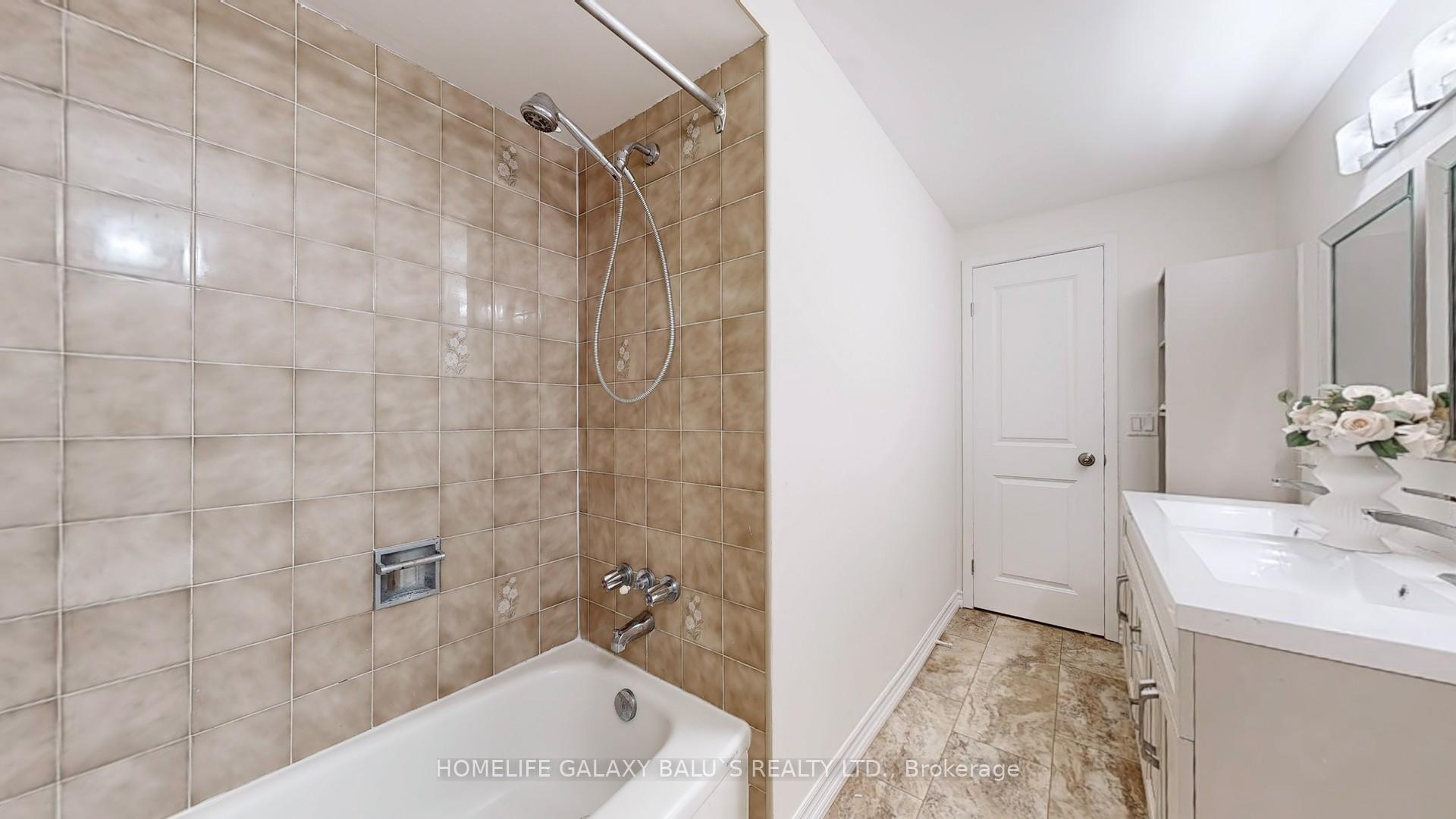 Photo 34 of 78 Daniels Crescent, Ajax, Central West — HOMEH