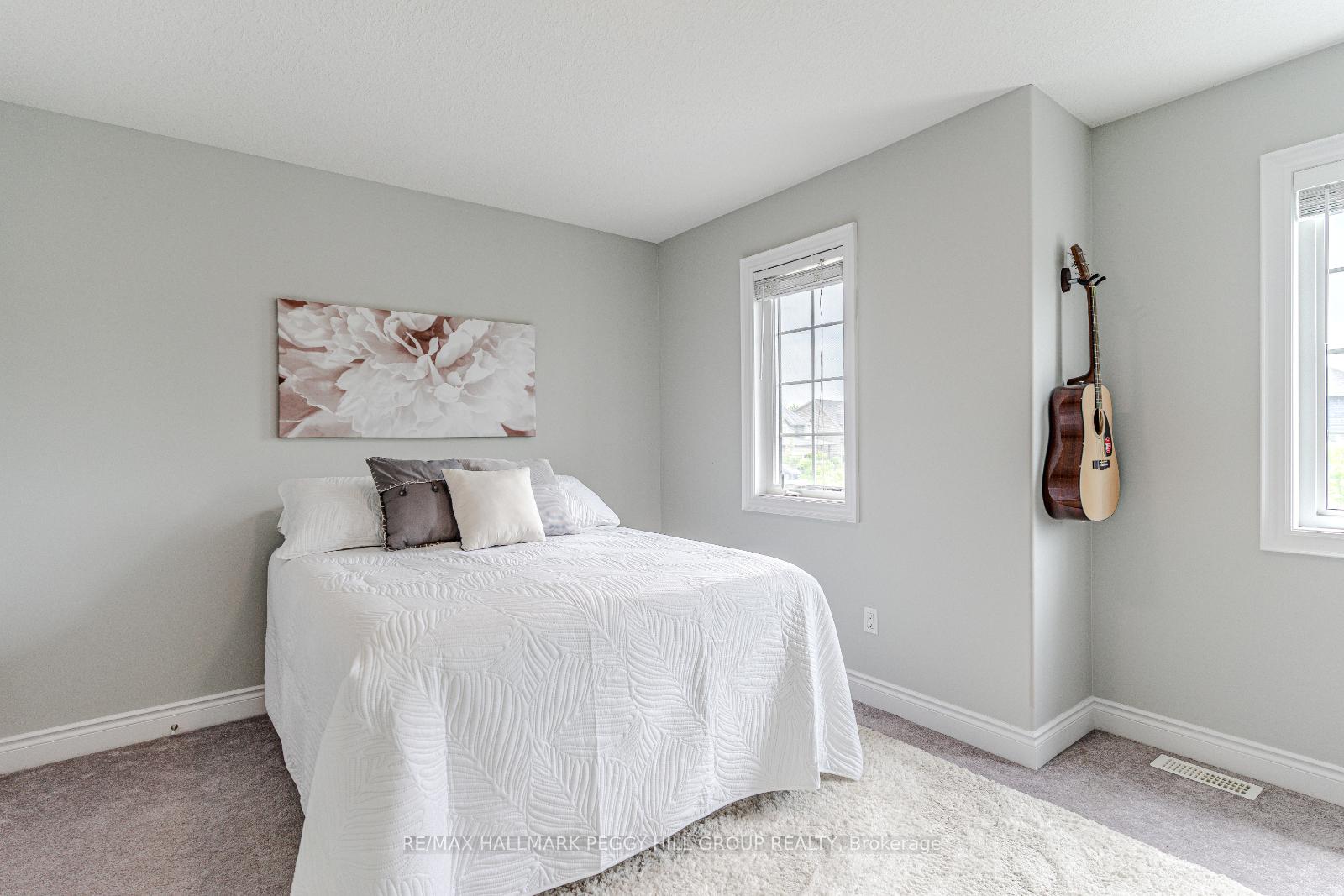 Photo 11 of 7 Garbutt Crescent, Collingwood — HOMEH