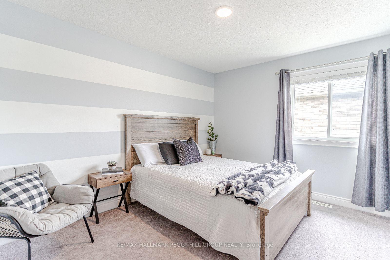 Photo 12 of 7 Garbutt Crescent, Collingwood — HOMEH