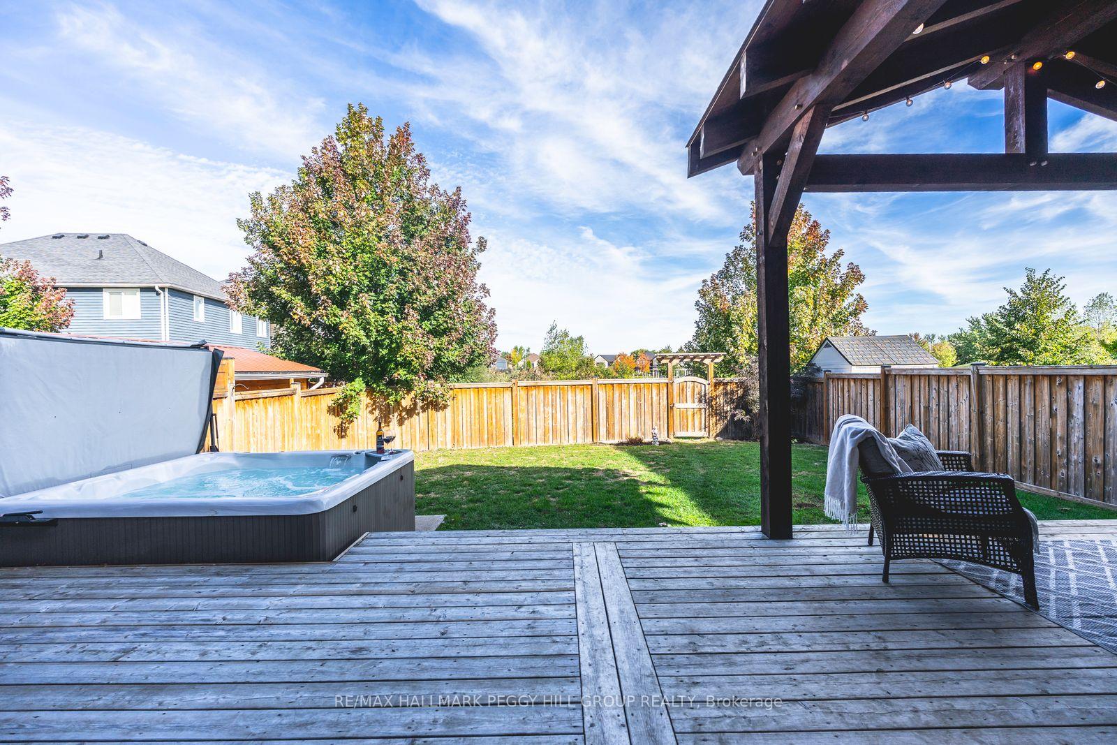 Photo 16 of 7 Garbutt Crescent, Collingwood — HOMEH