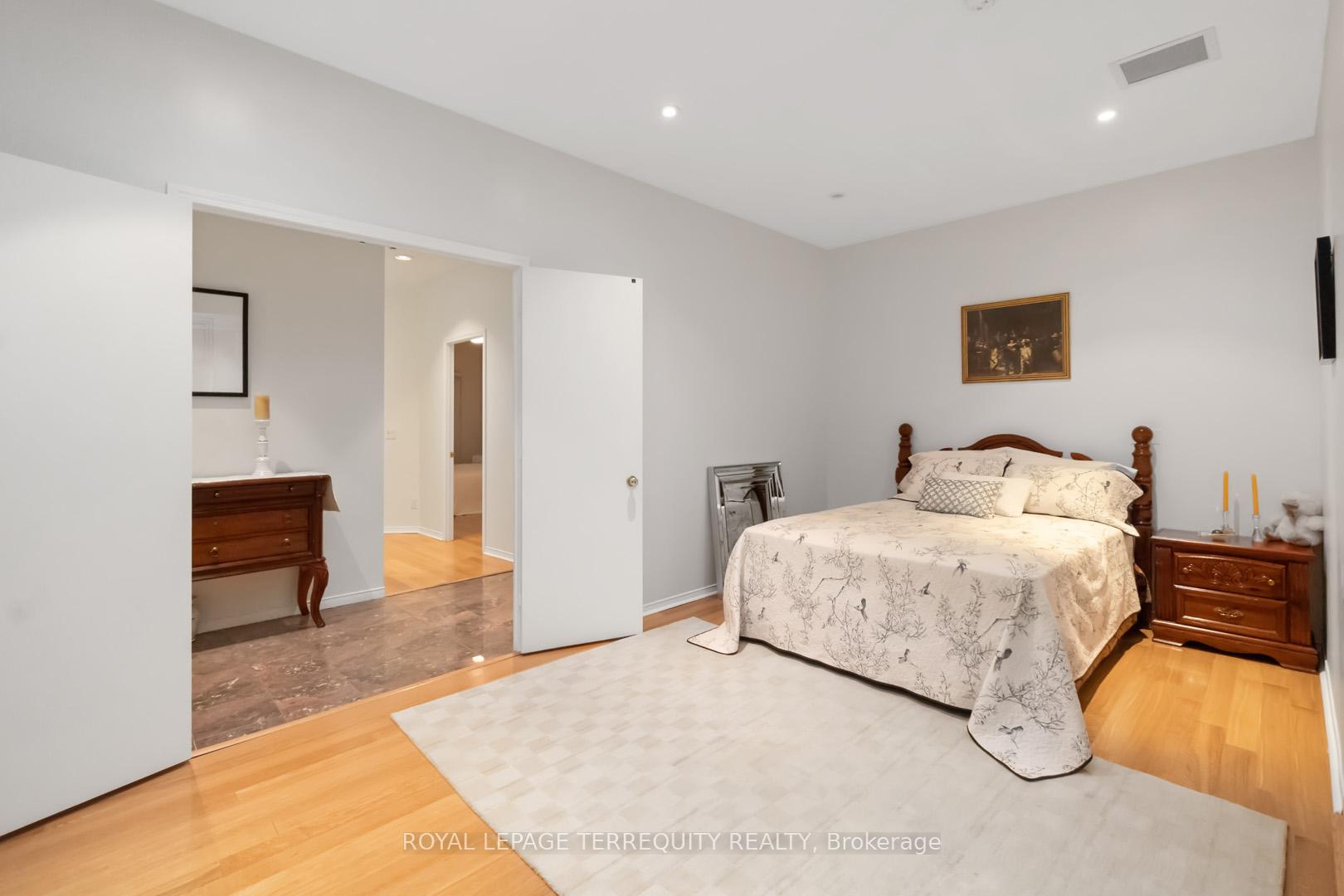 Photo 22 of Unit 2215, 7 King Street E, Toronto, Church-Yonge Corridor — HOMEH