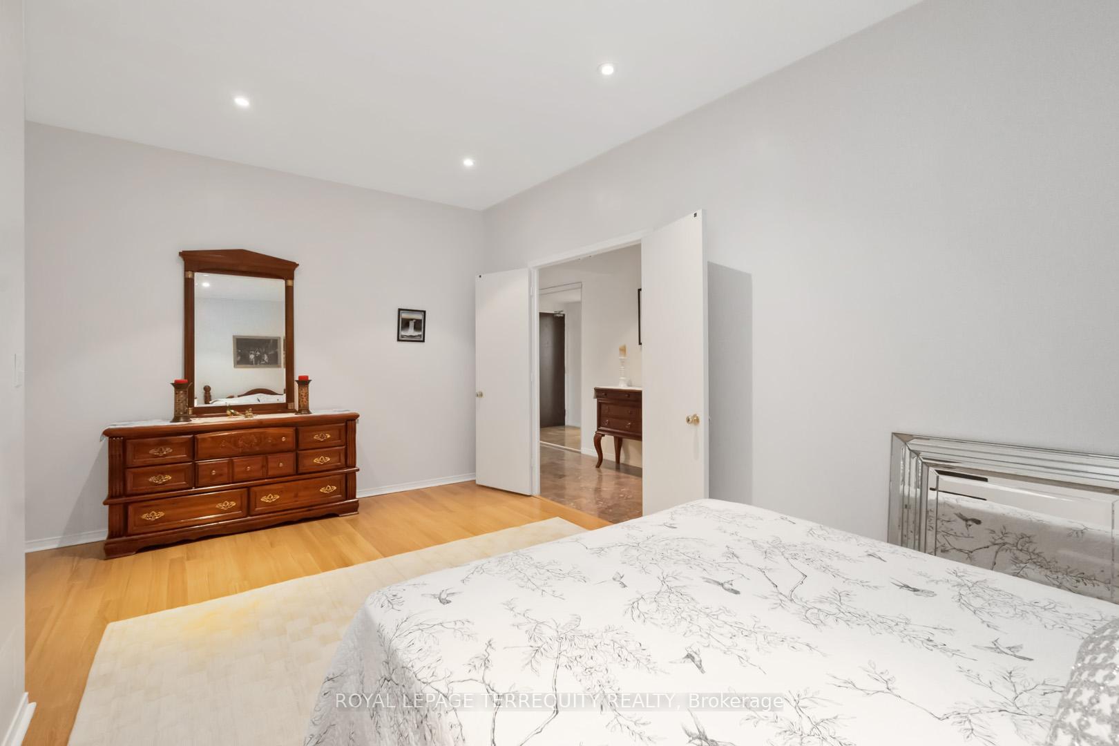 Photo 23 of Unit 2215, 7 King Street E, Toronto, Church-Yonge Corridor — HOMEH