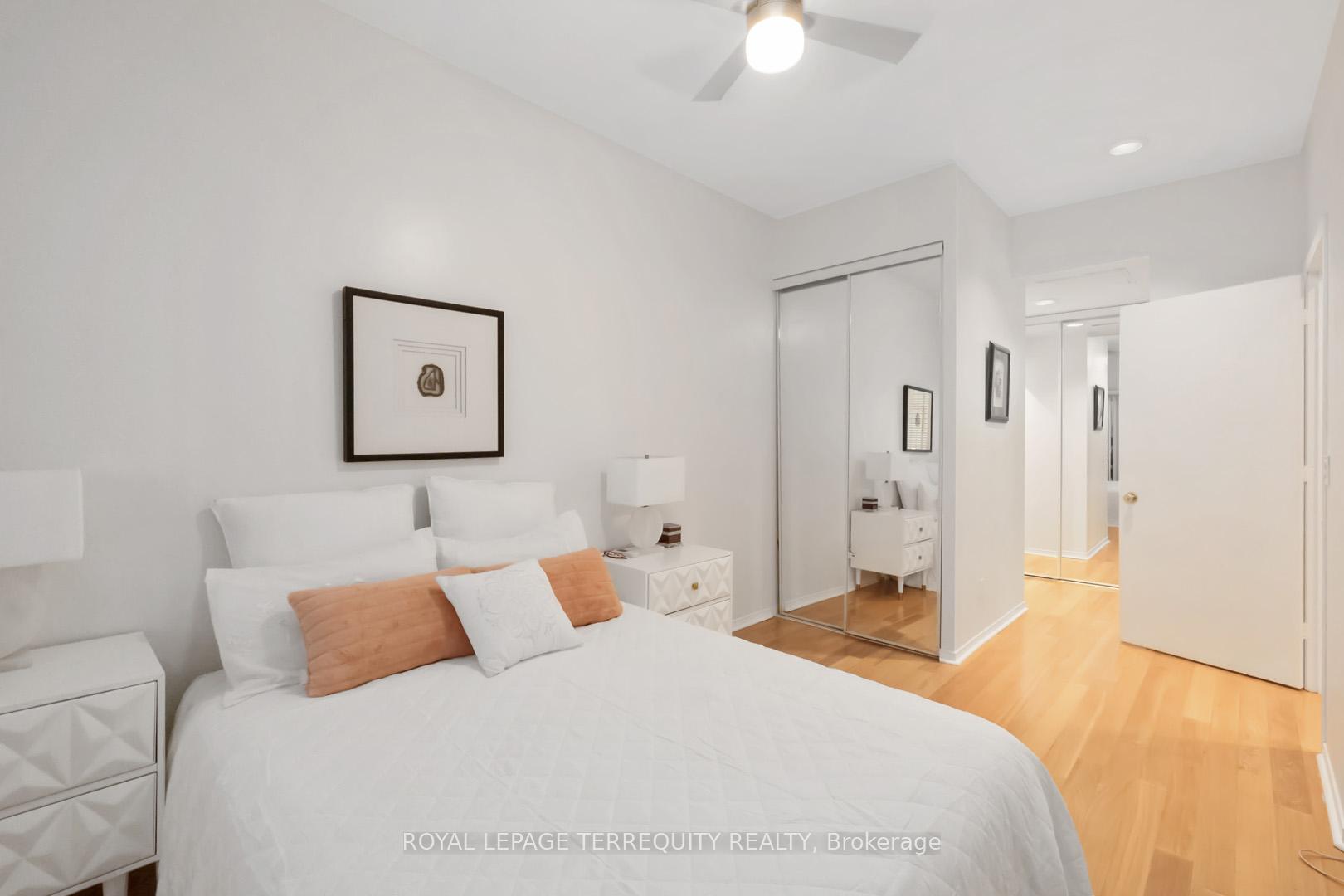 Photo 25 of Unit 2215, 7 King Street E, Toronto, Church-Yonge Corridor — HOMEH