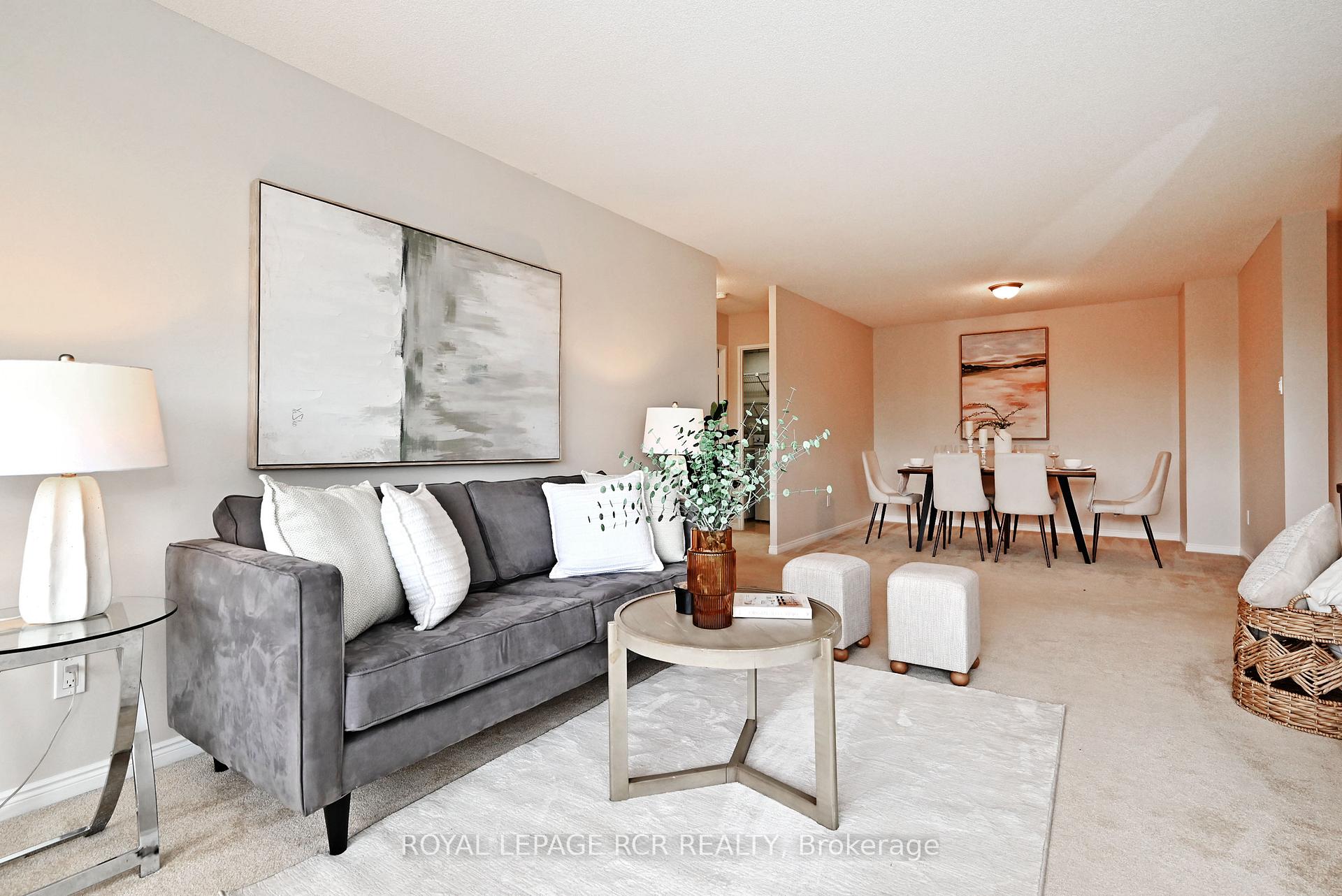 Photo 12 of Unit 311, 14924 Yonge Street, Aurora, Aurora Highlands — HOMEH