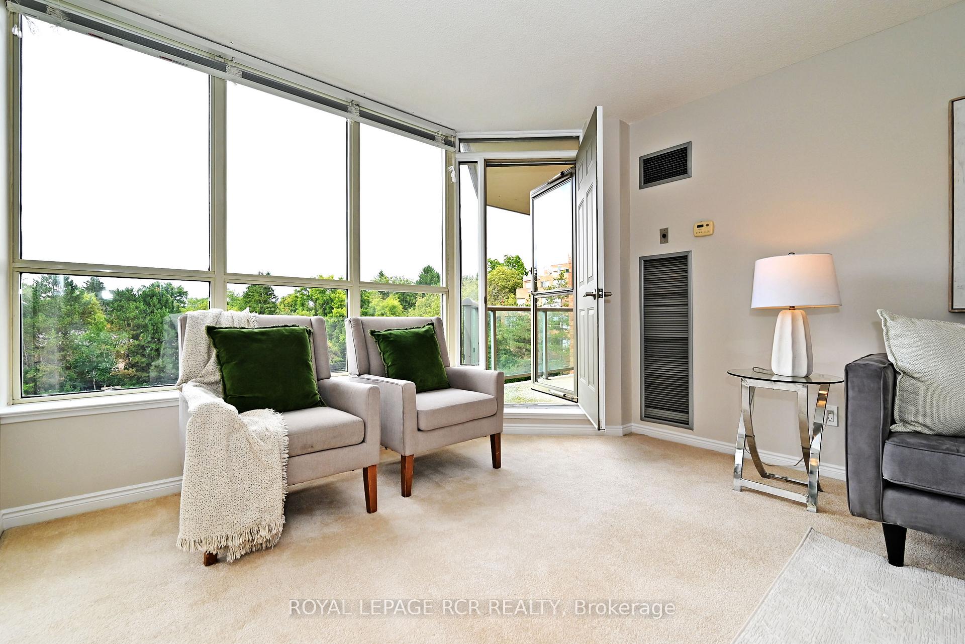 Photo 20 of Unit 311, 14924 Yonge Street, Aurora, Aurora Highlands — HOMEH