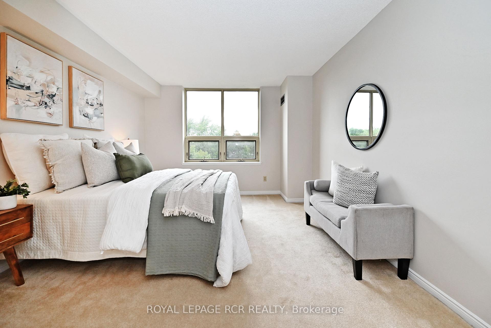 Photo 24 of Unit 311, 14924 Yonge Street, Aurora, Aurora Highlands — HOMEH