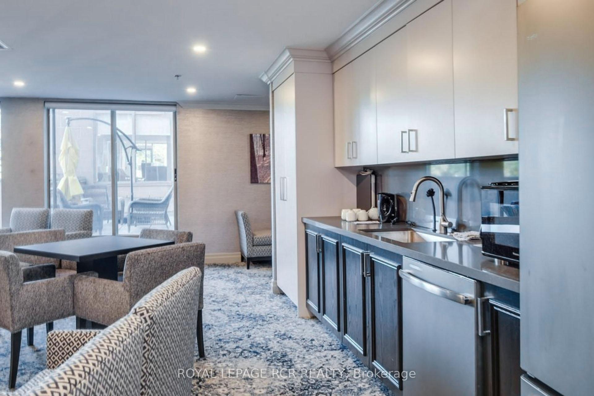 Photo 38 of Unit 311, 14924 Yonge Street, Aurora, Aurora Highlands — HOMEH