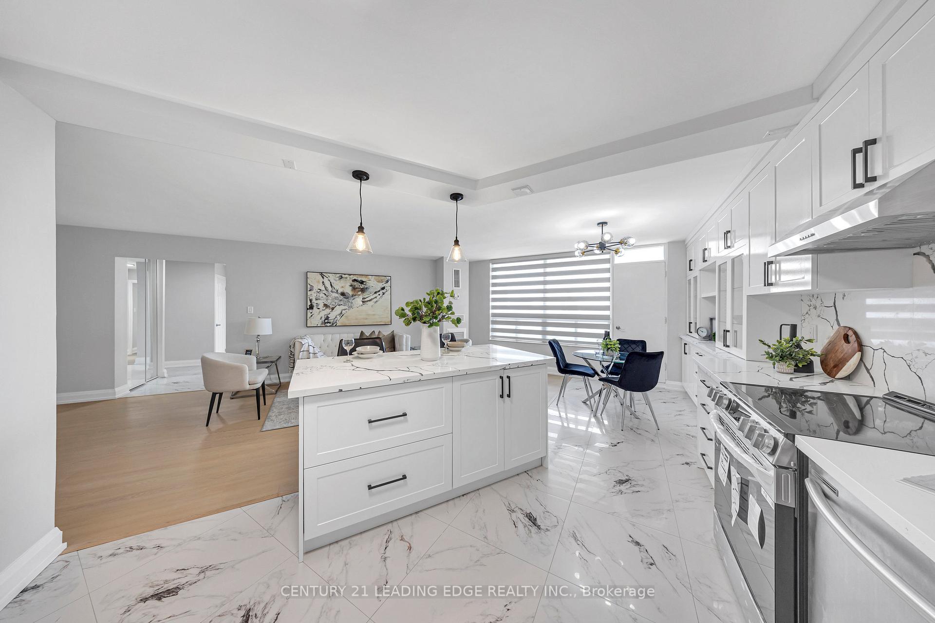 Photo 2 of Unit 1401, 20 Edgecliff Golfway, Toronto, Flemingdon Park — HOMEH