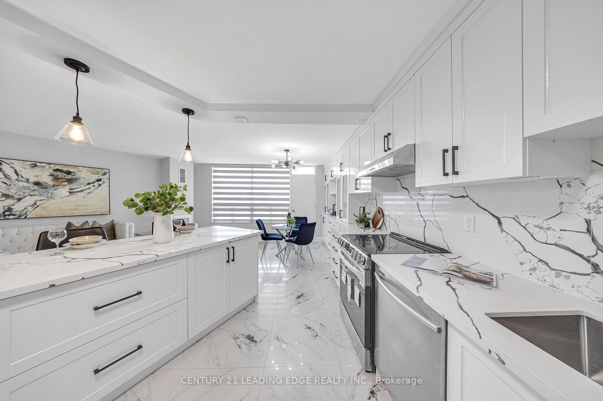 Photo 3 of Unit 1401, 20 Edgecliff Golfway, Toronto, Flemingdon Park — HOMEH