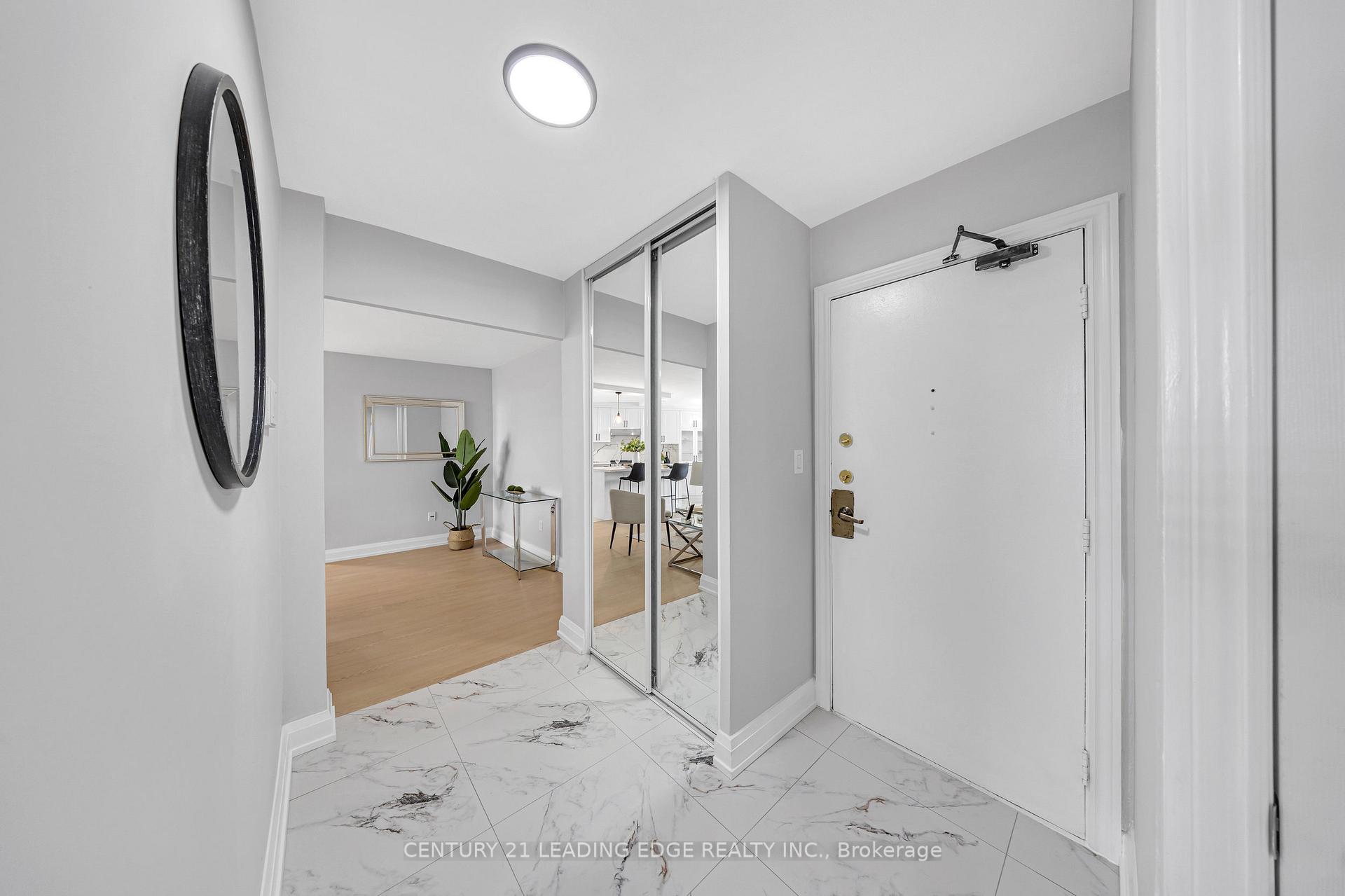 Photo 4 of Unit 1401, 20 Edgecliff Golfway, Toronto, Flemingdon Park — HOMEH