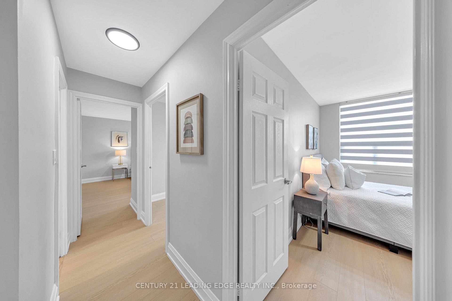 Photo 5 of Unit 1401, 20 Edgecliff Golfway, Toronto, Flemingdon Park — HOMEH