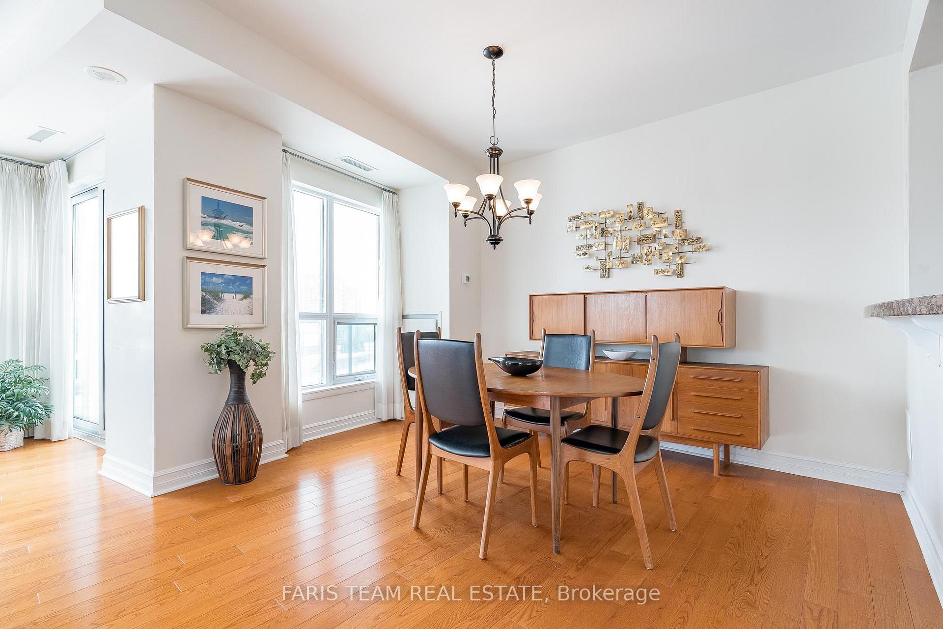 Photo 4 of Unit 608, 6 Toronto Street, Barrie, City Centre — HOMEH