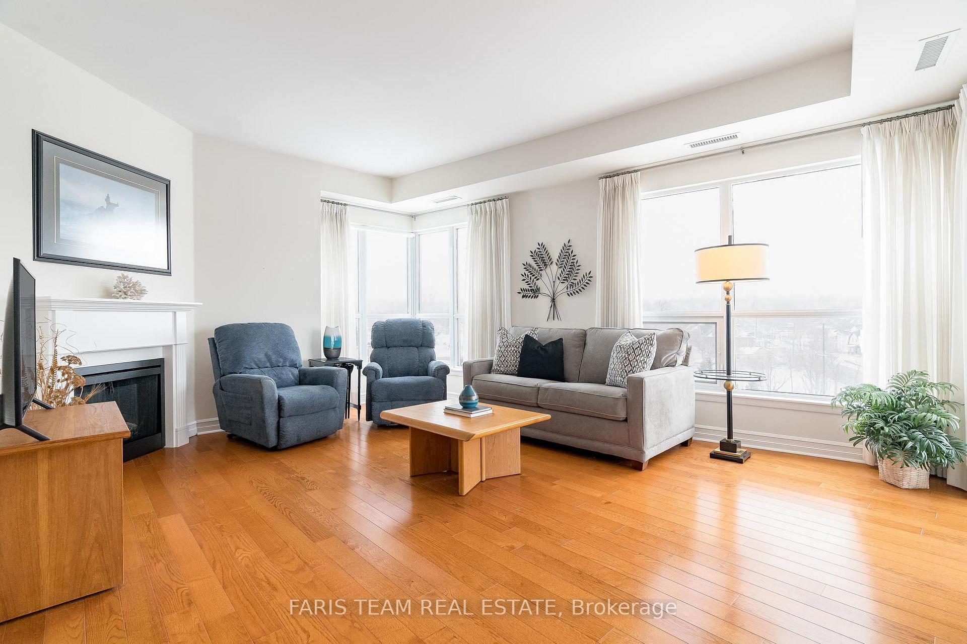 Photo 6 of Unit 608, 6 Toronto Street, Barrie, City Centre — HOMEH