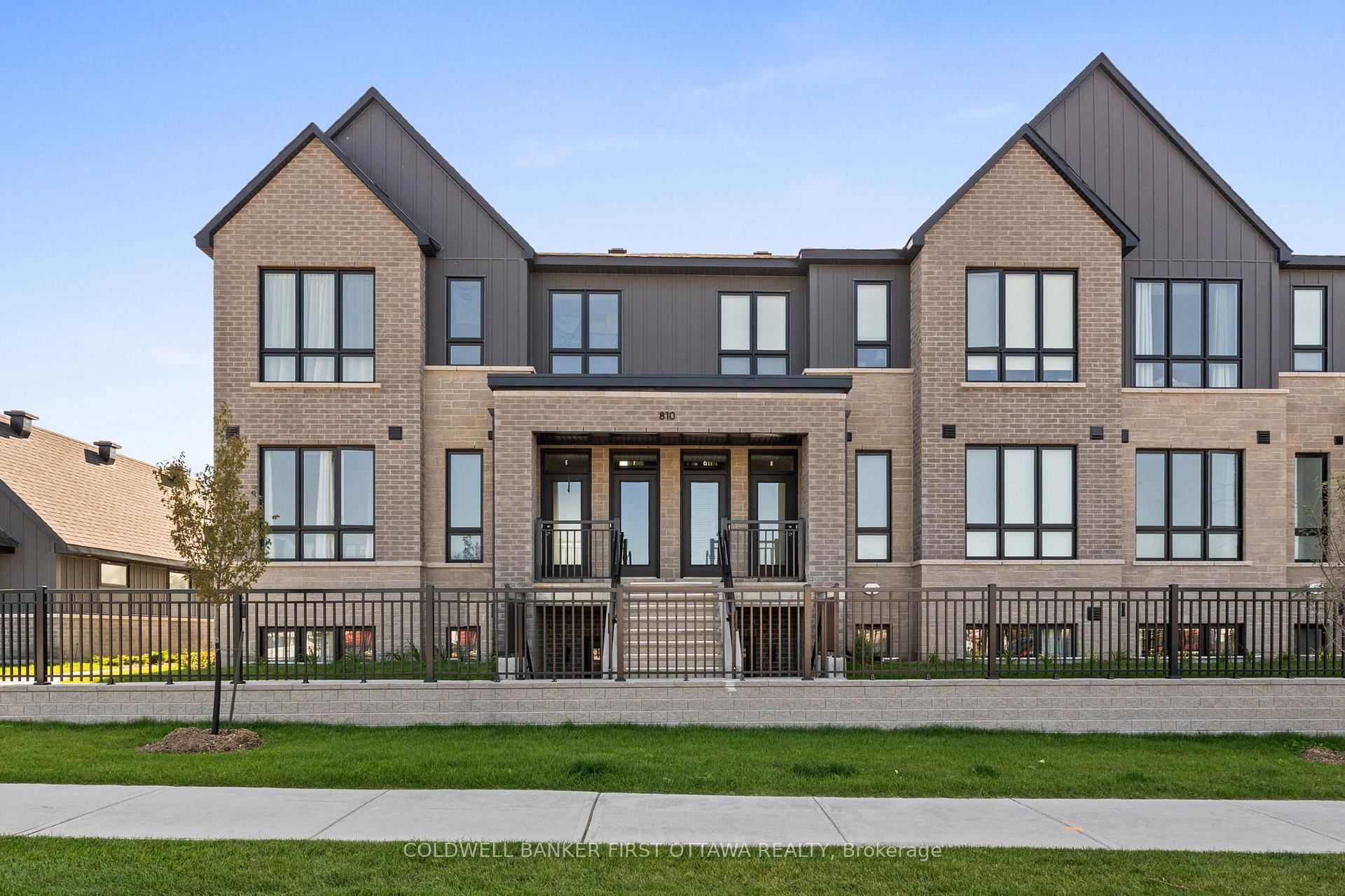Front of Unit D, 810 Roger Griffiths Avenue