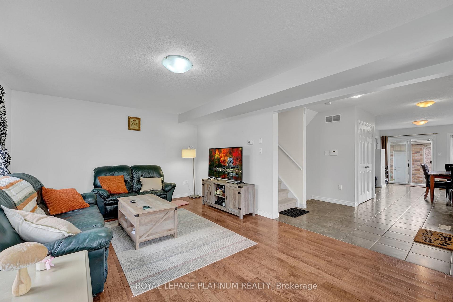 Photo 4 of Unit 50, 105 Bard Boulevard, Guelph, Pineridge/Westminster Woods — HOMEH