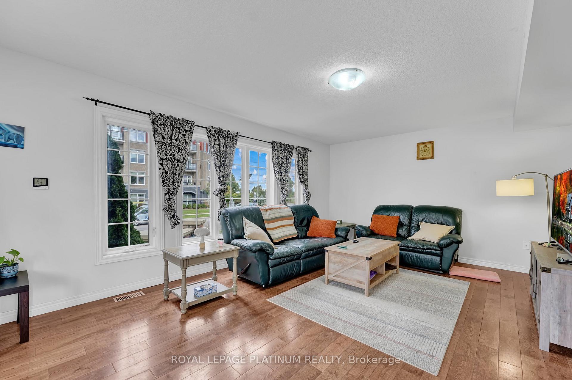 Photo 5 of Unit 50, 105 Bard Boulevard, Guelph, Pineridge/Westminster Woods — HOMEH