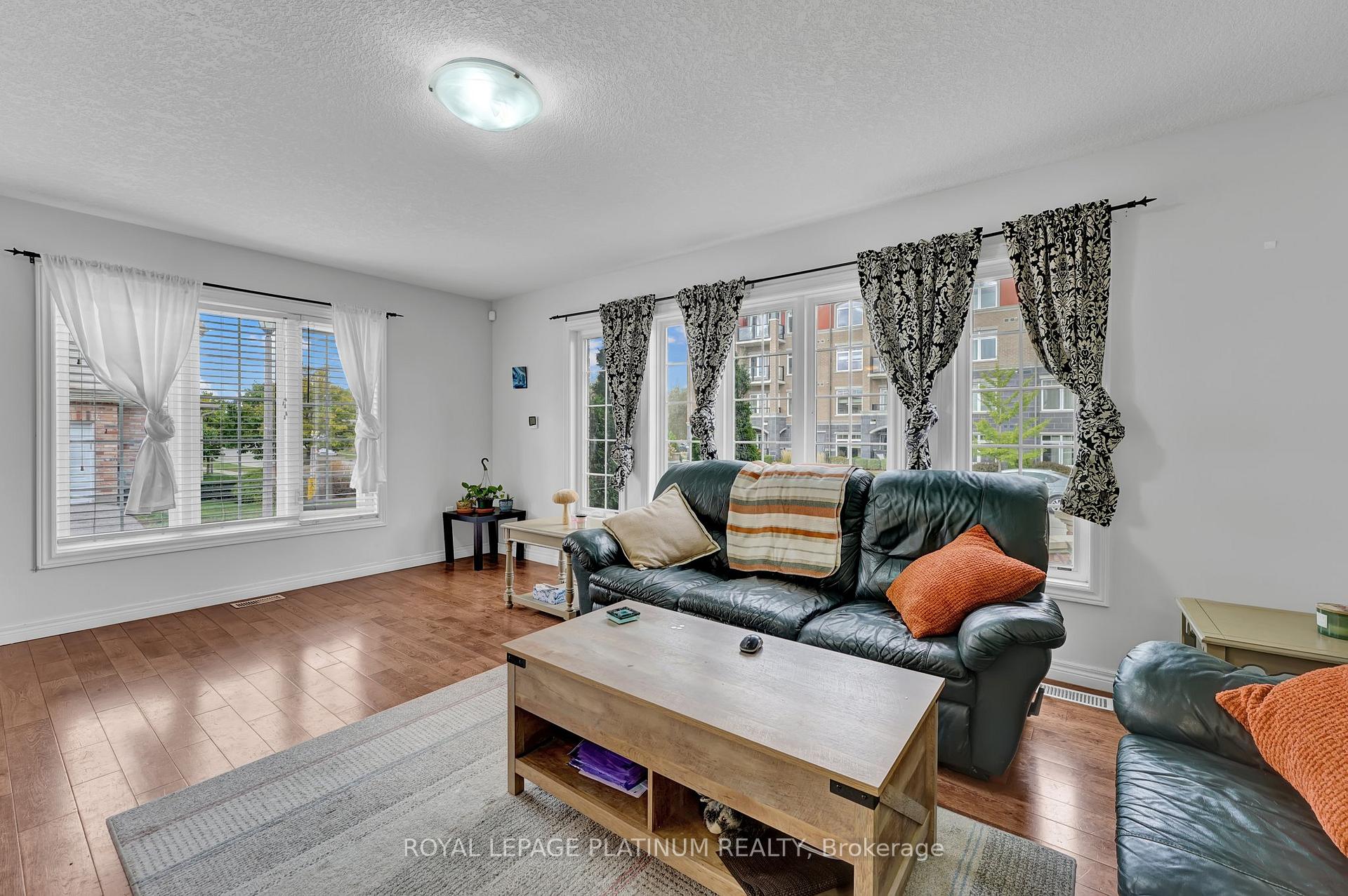 Photo 6 of Unit 50, 105 Bard Boulevard, Guelph, Pineridge/Westminster Woods — HOMEH