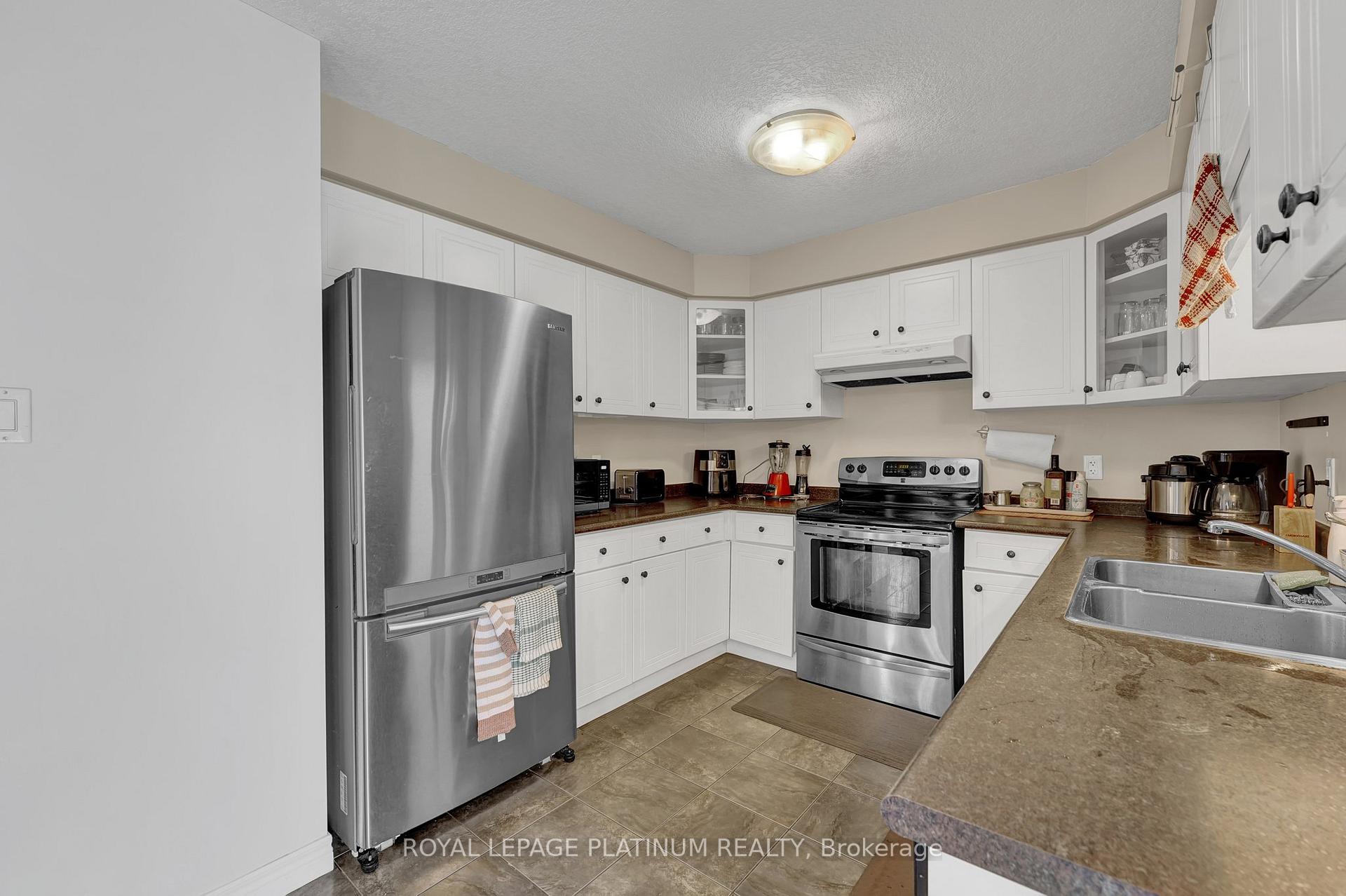 Photo 12 of Unit 50, 105 Bard Boulevard, Guelph, Pineridge/Westminster Woods — HOMEH