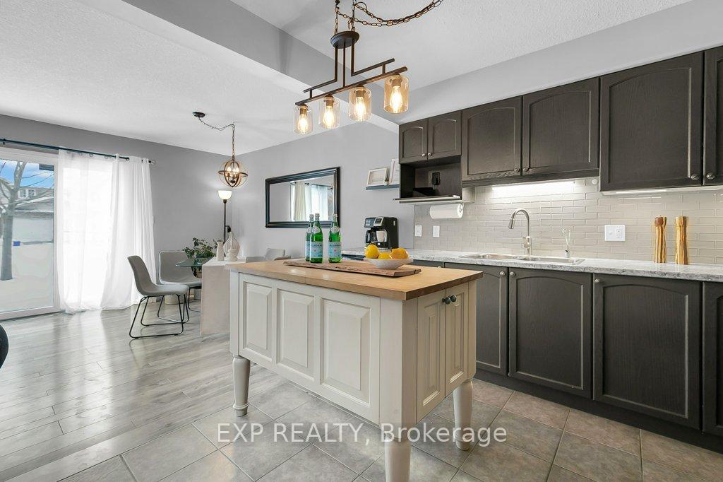Photo 3 of 332 Fallowfield Drive, Kitchener — HOMEH