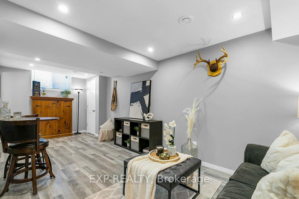 Photo 23 of 332 Fallowfield Drive, Kitchener — HOMEH