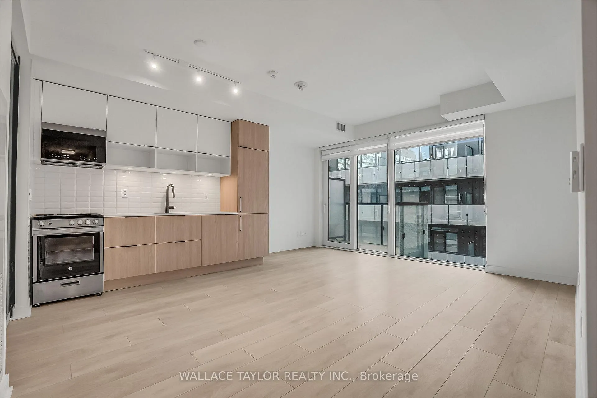 Photo 1 of Unit 12, 35 Rolling Mills Road, Toronto, Waterfront Communities — HOMEH