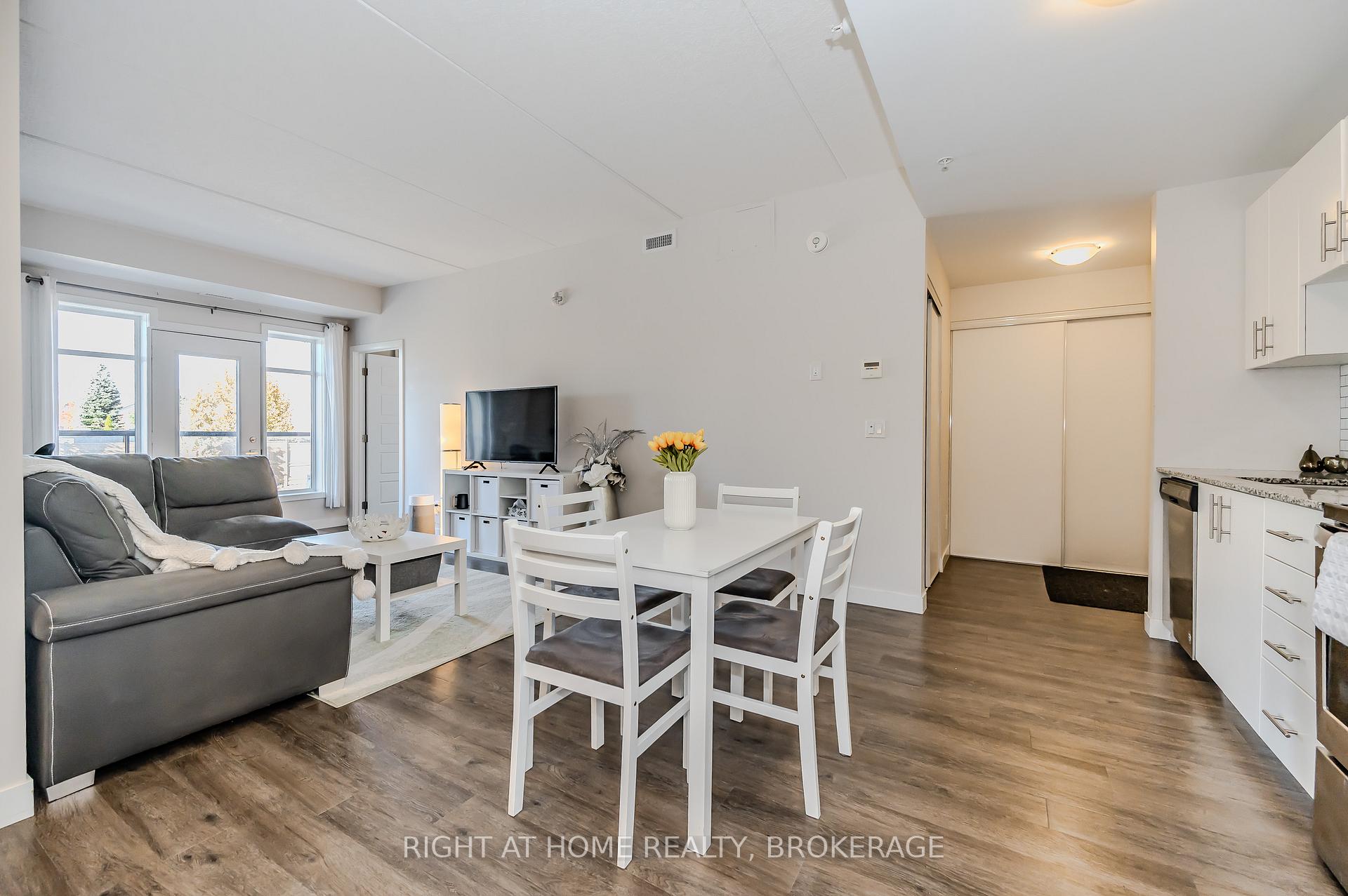 Photo 12 of Unit 103, 175 Commonwealth Street, Kitchener, Larentian West — HOMEH