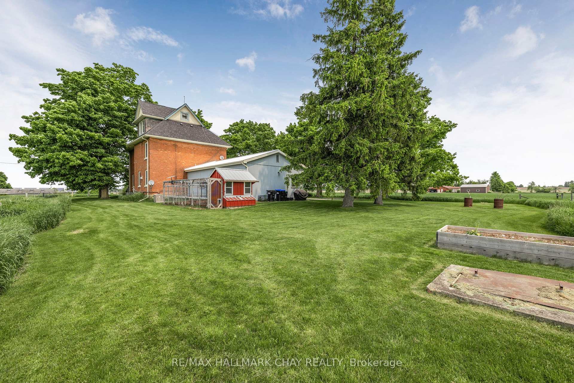 Photo 7 of 4735 20th Side Road, Essa, Rural Essa — HOMEH