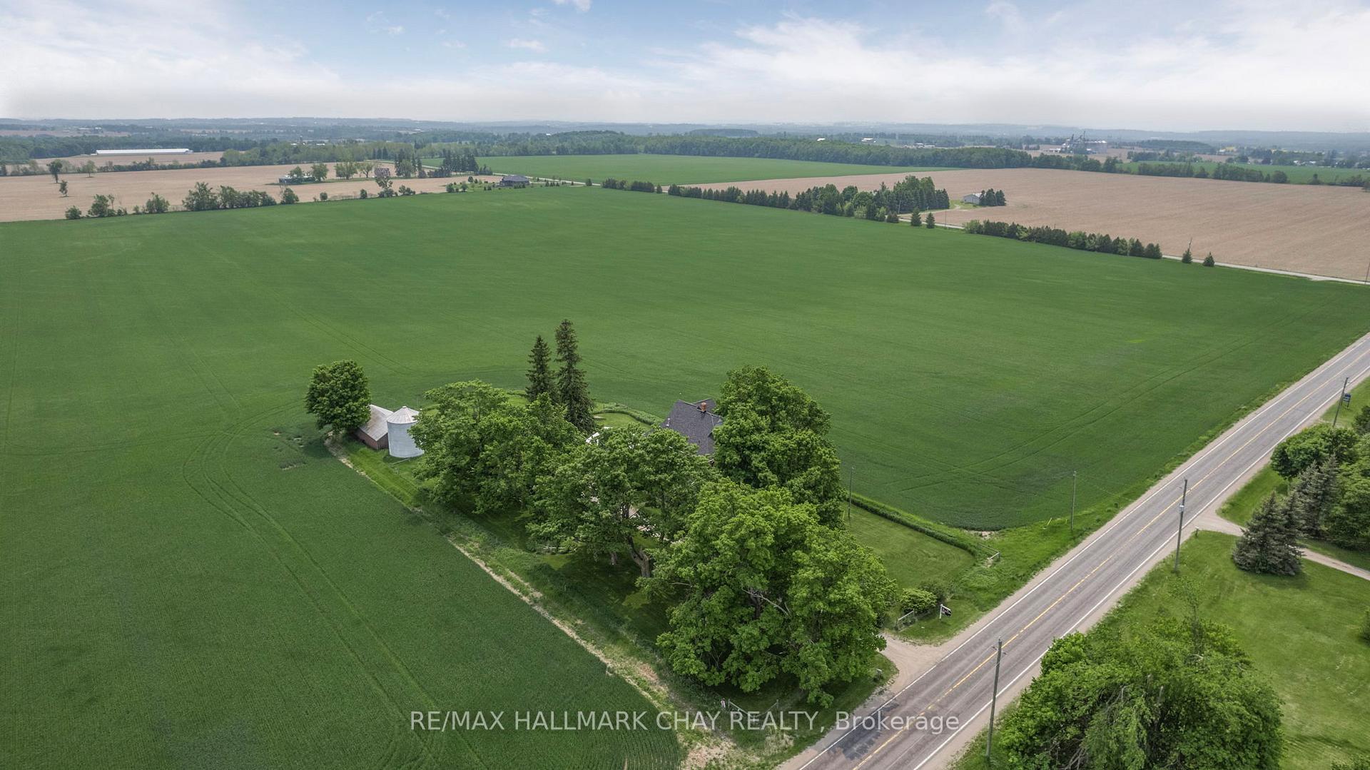 Photo 10 of 4735 20th Side Road, Essa, Rural Essa — HOMEH