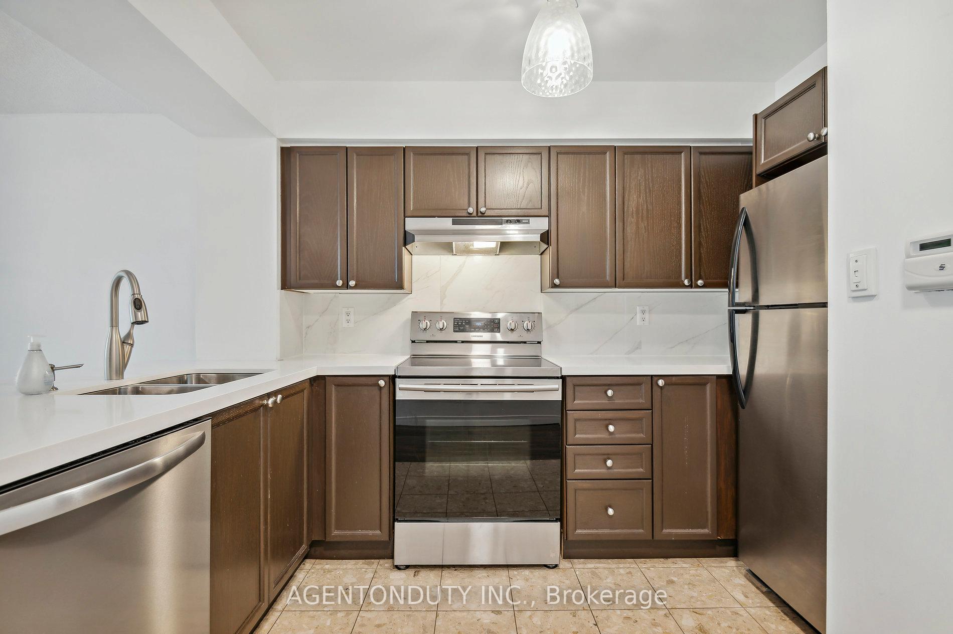 Photo 7 of Unit 1122, 109 Front Street E, Toronto, Waterfront Communities — HOMEH