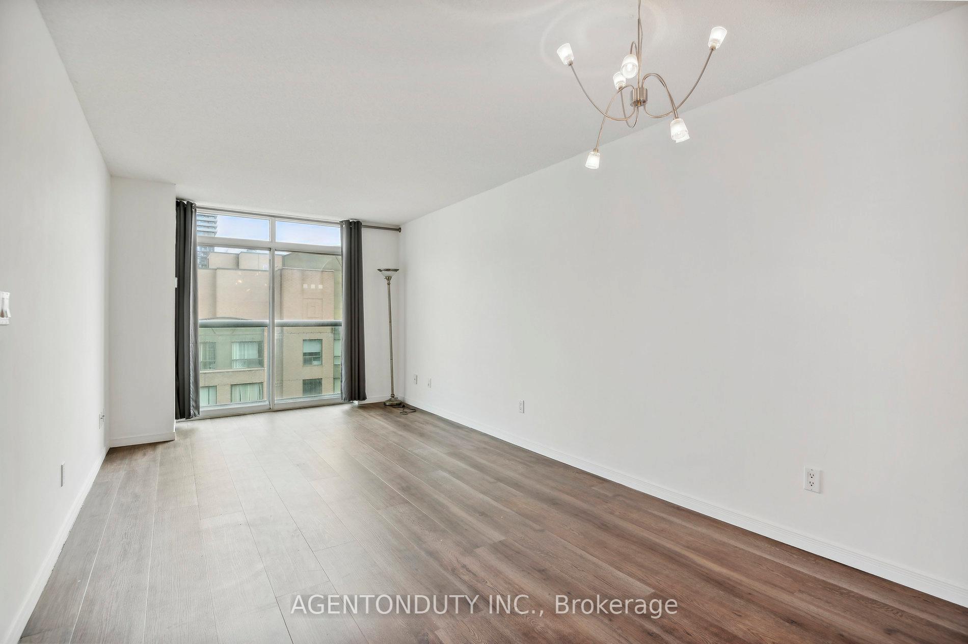 Photo 10 of Unit 1122, 109 Front Street E, Toronto, Waterfront Communities — HOMEH