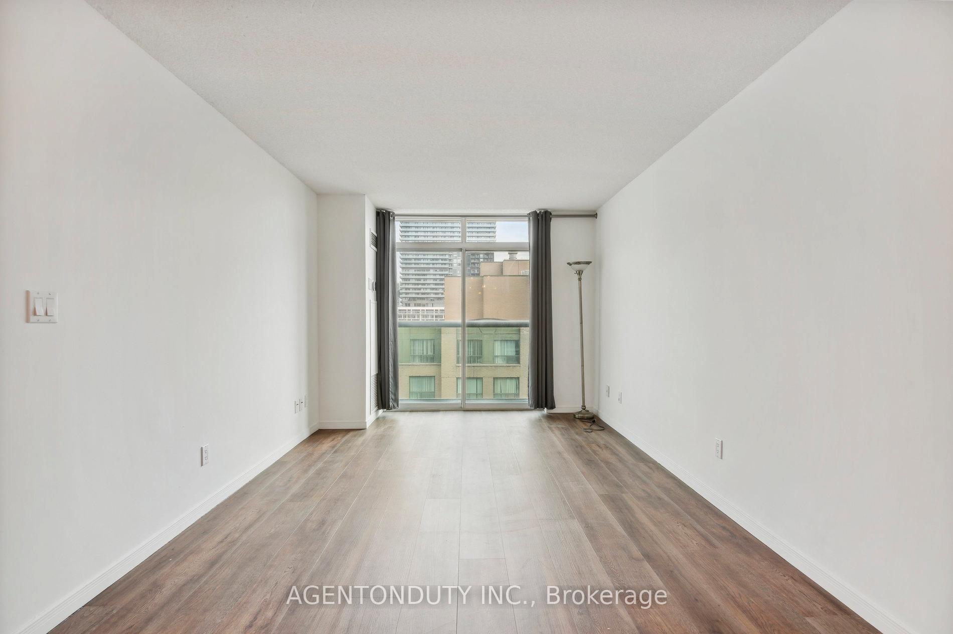 Photo 17 of Unit 1122, 109 Front Street E, Toronto, Waterfront Communities — HOMEH