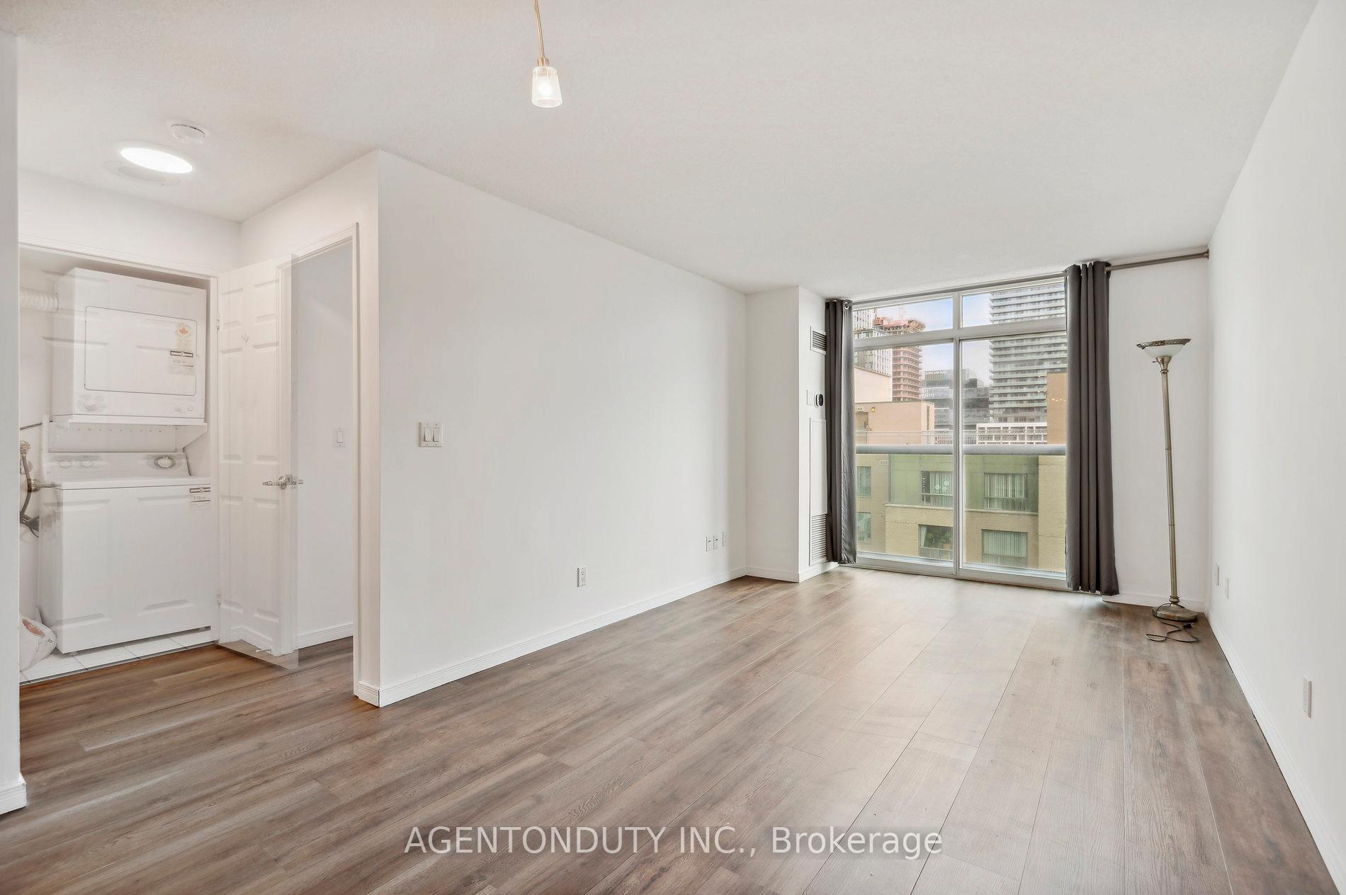 Photo 12 of Unit 1122, 109 Front Street E, Toronto, Waterfront Communities — HOMEH