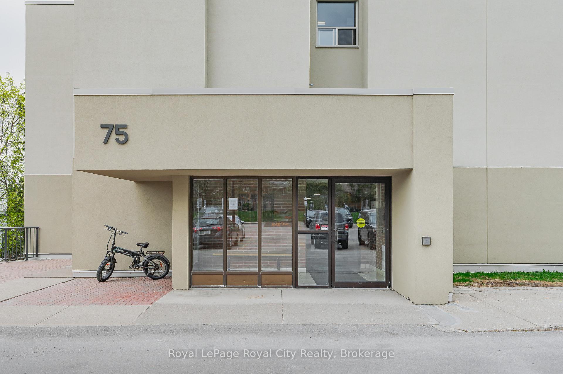 Photo 3 of Unit 208, 75 Silvercreek Parkway N, Guelph, Junction/Onward Willow — HOMEH