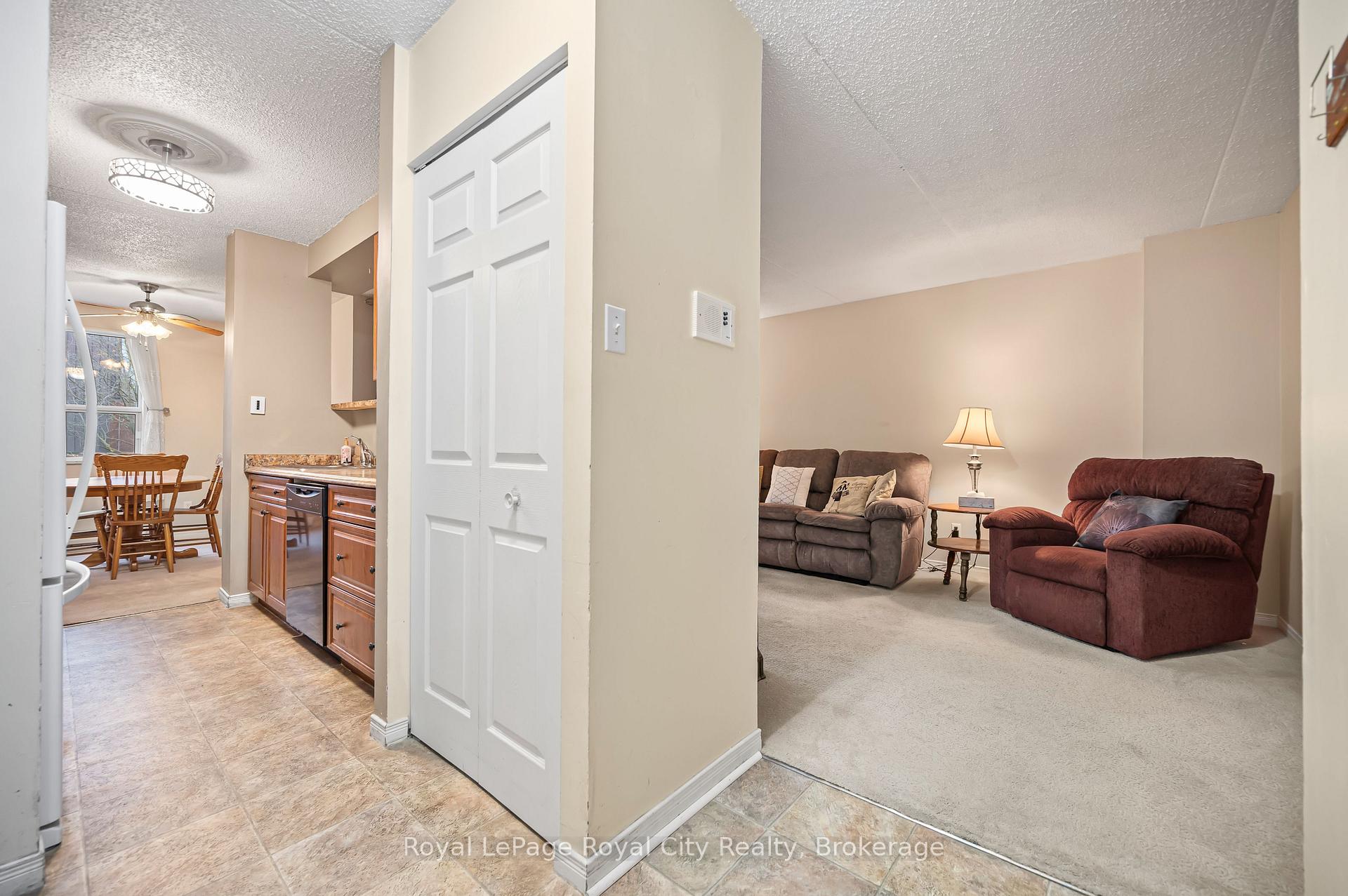 Photo 5 of Unit 208, 75 Silvercreek Parkway N, Guelph, Junction/Onward Willow — HOMEH