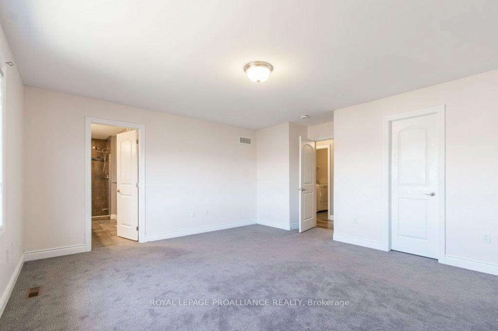 Photo 15 of 40 Cottonwood Drive, Belleville, Thurlow Ward — HOMEH