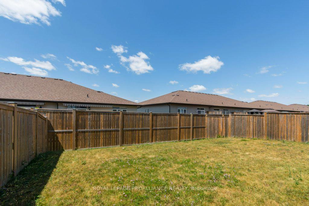 Photo 25 of 40 Cottonwood Drive, Belleville, Thurlow Ward — HOMEH