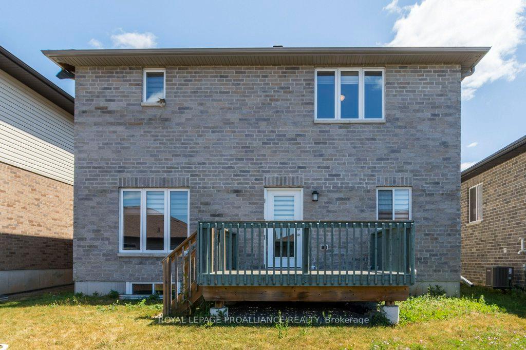 Photo 26 of 40 Cottonwood Drive, Belleville, Thurlow Ward — HOMEH
