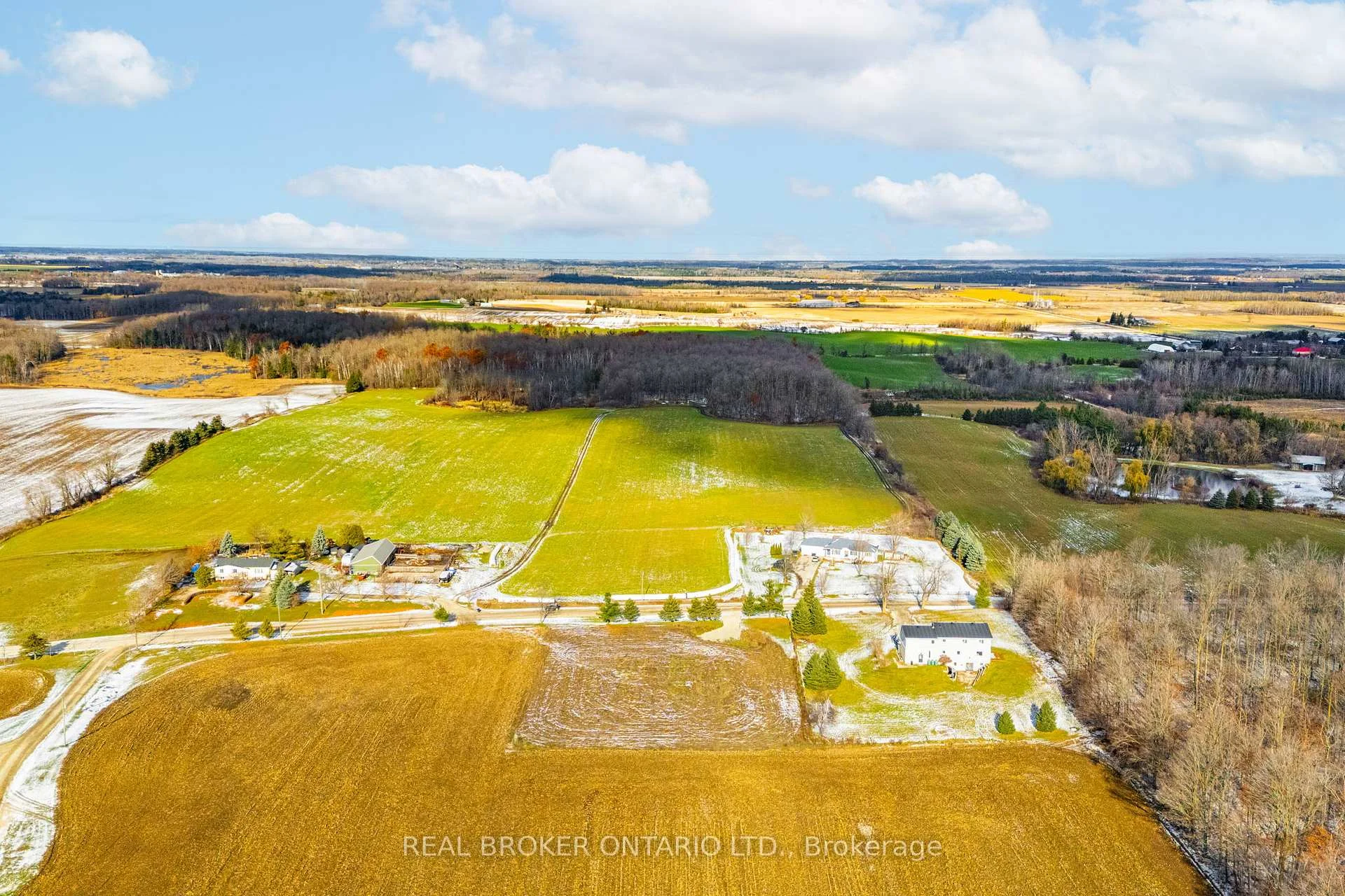 Photo 15 of 6449 12 13 Side Road, Clearview, Rural Clearview — HOMEH