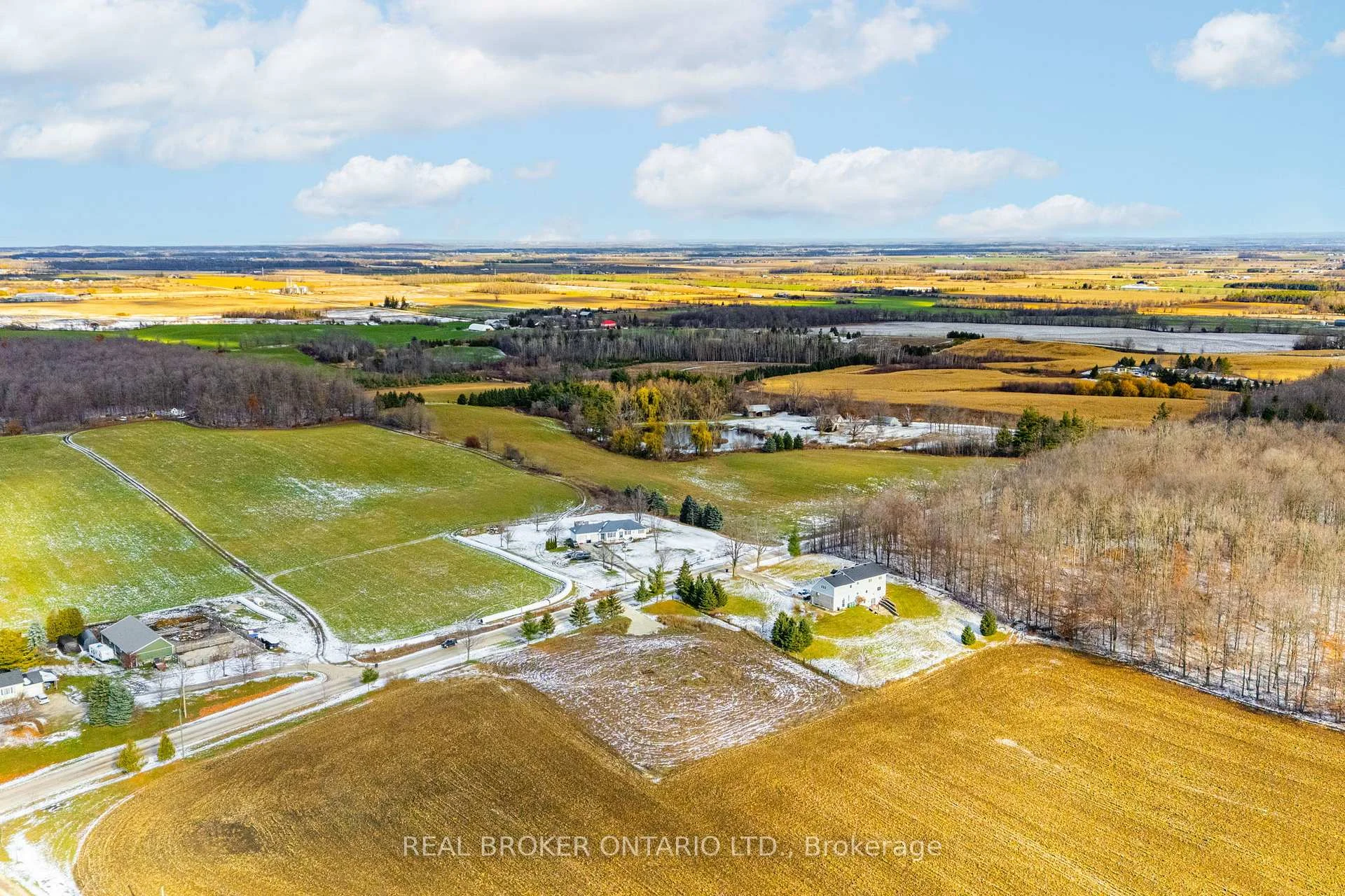Photo 17 of 6449 12 13 Side Road, Clearview, Rural Clearview — HOMEH