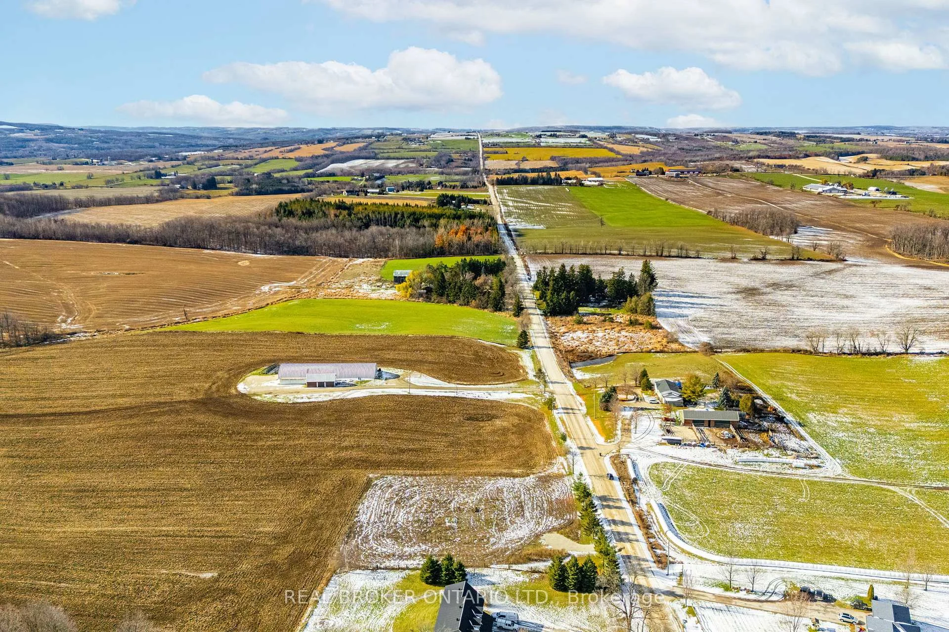 Photo 24 of 6449 12 13 Side Road, Clearview, Rural Clearview — HOMEH