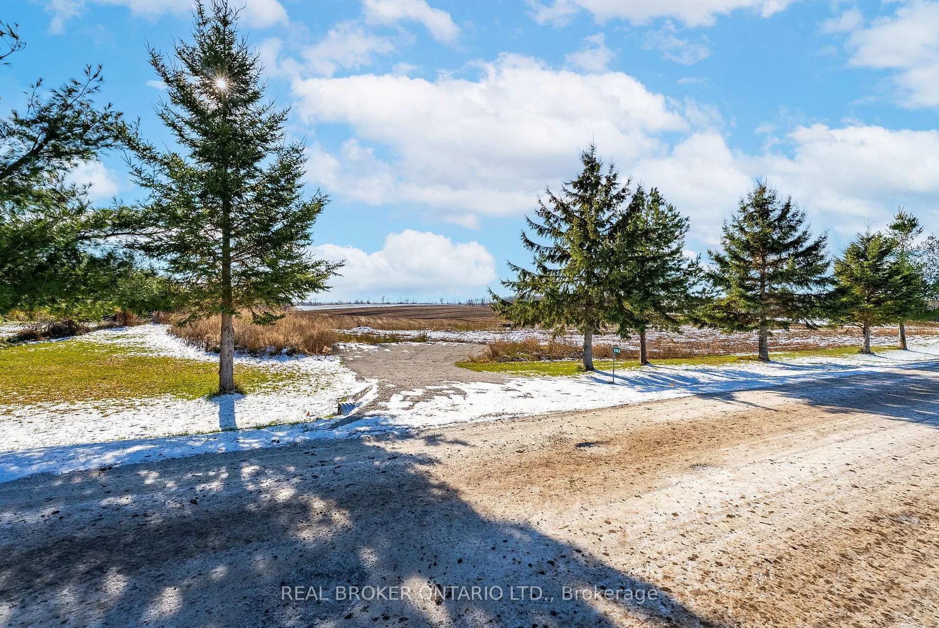 Photo 25 of 6449 12 13 Side Road, Clearview, Rural Clearview — HOMEH